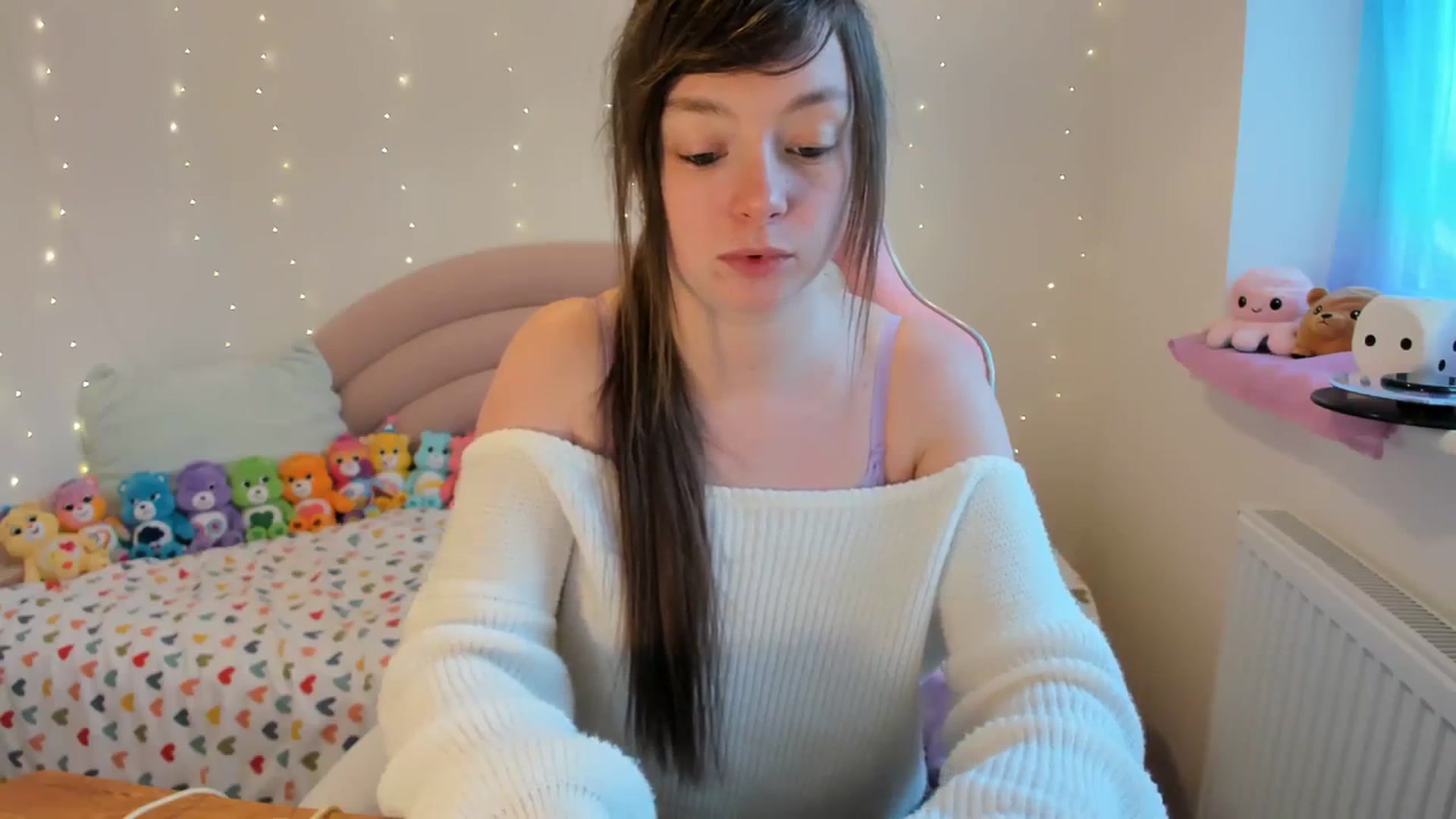 Gallery image thumbnail from JessieBear_'s myfreecams stream on, 01/04/2024, 15:12 image 19 of 20