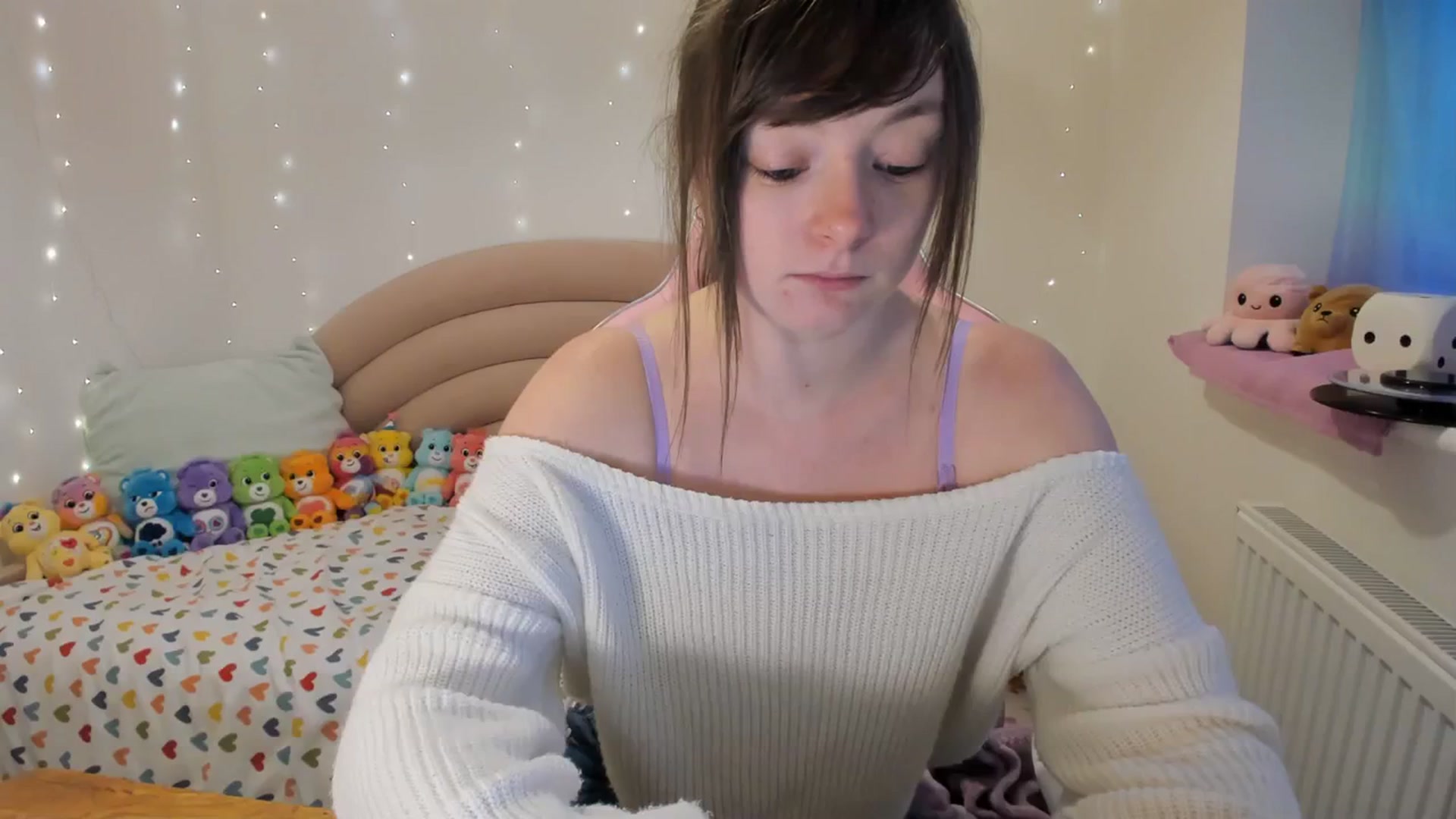 Gallery image thumbnail from JessieBear_'s myfreecams stream on, 01/04/2024, 16:47 image 12 of 20