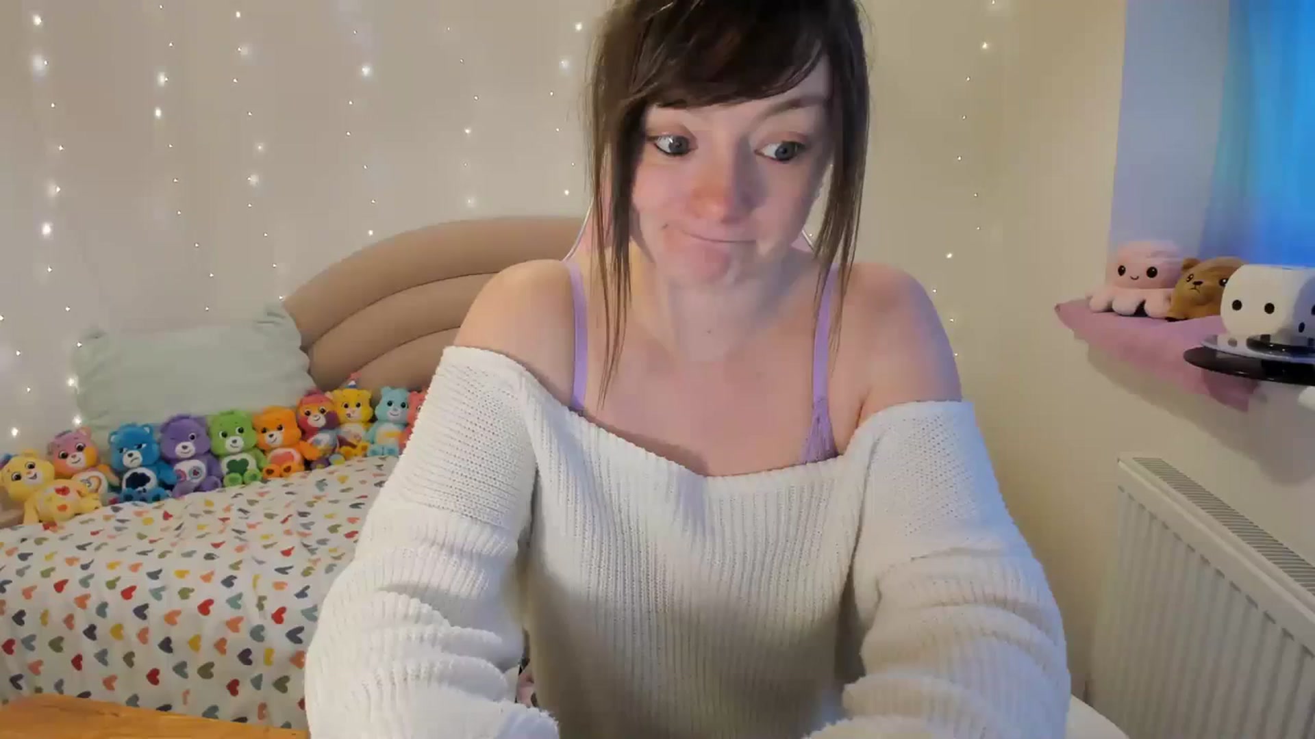 Gallery image thumbnail from JessieBear_'s myfreecams stream on, 01/04/2024, 16:47 image 10 of 20