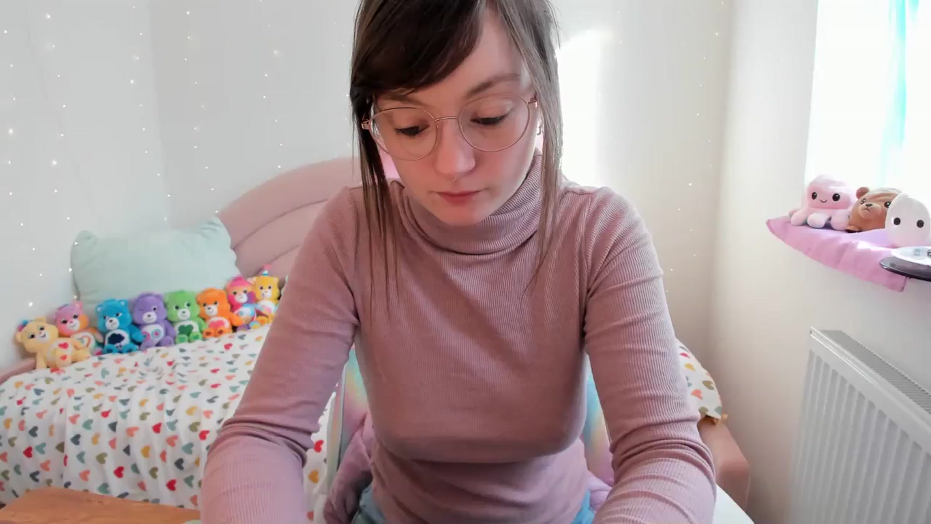 Gallery image thumbnail from JessieBear_'s myfreecams stream on, 01/05/2024, 12:35 image 16 of 20