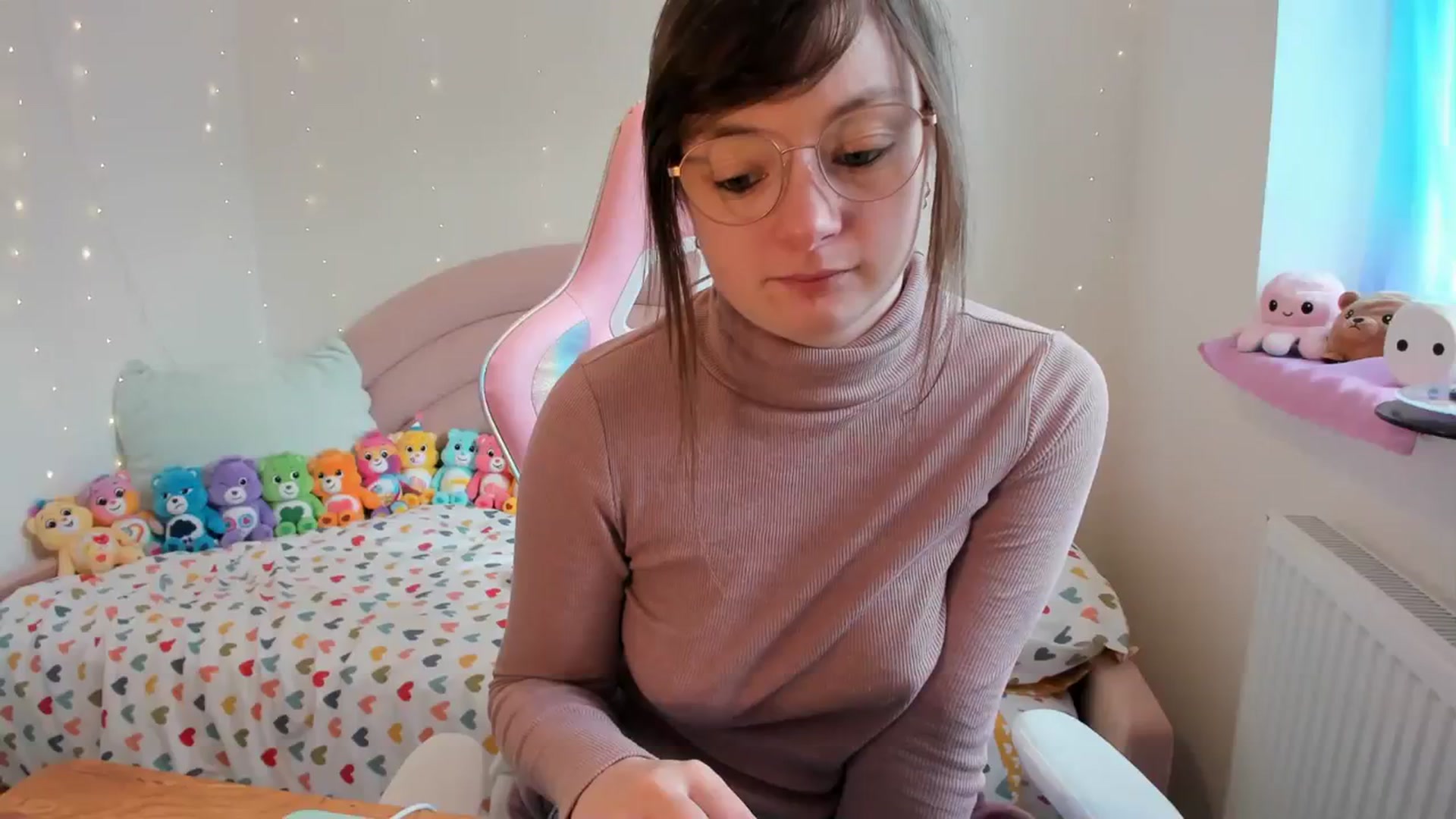 Gallery image thumbnail from JessieBear_'s myfreecams stream on, 01/05/2024, 12:35 image 12 of 20