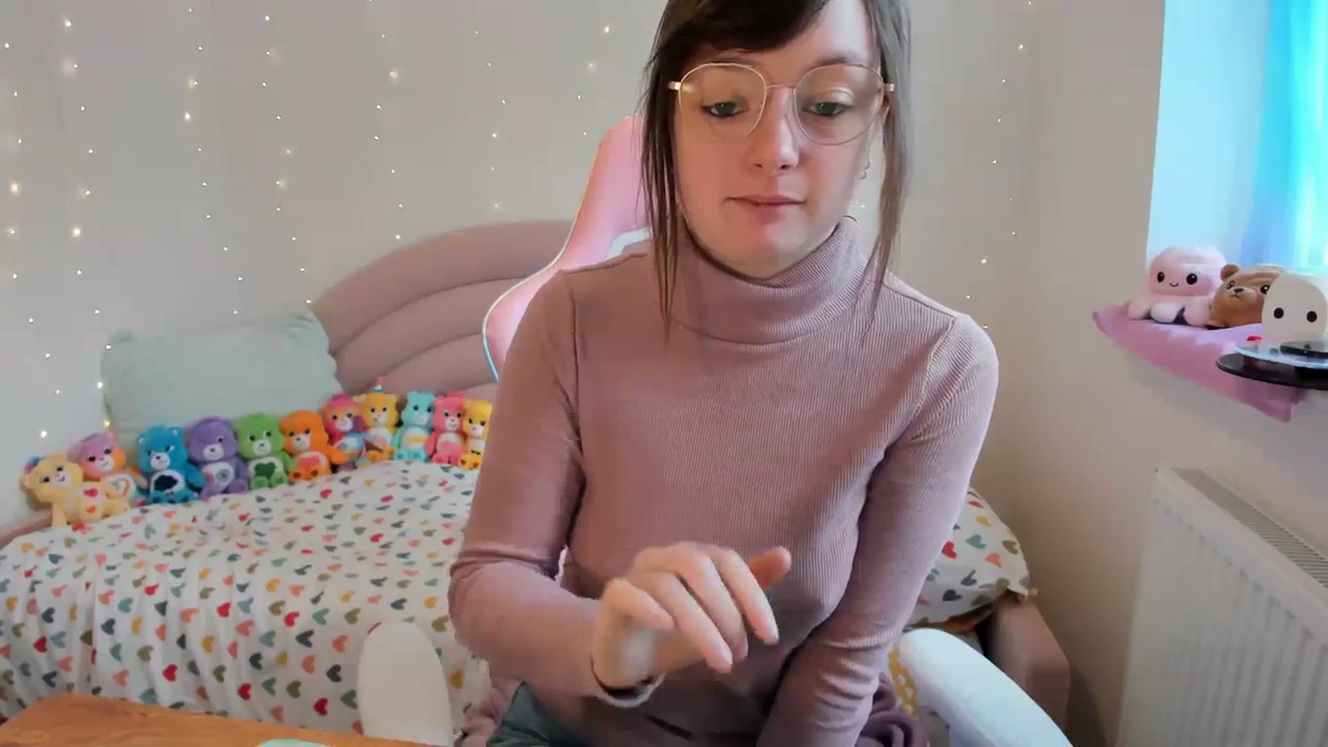 Gallery image thumbnail from JessieBear_'s myfreecams stream on, 01/05/2024, 13:24 image 5 of 20