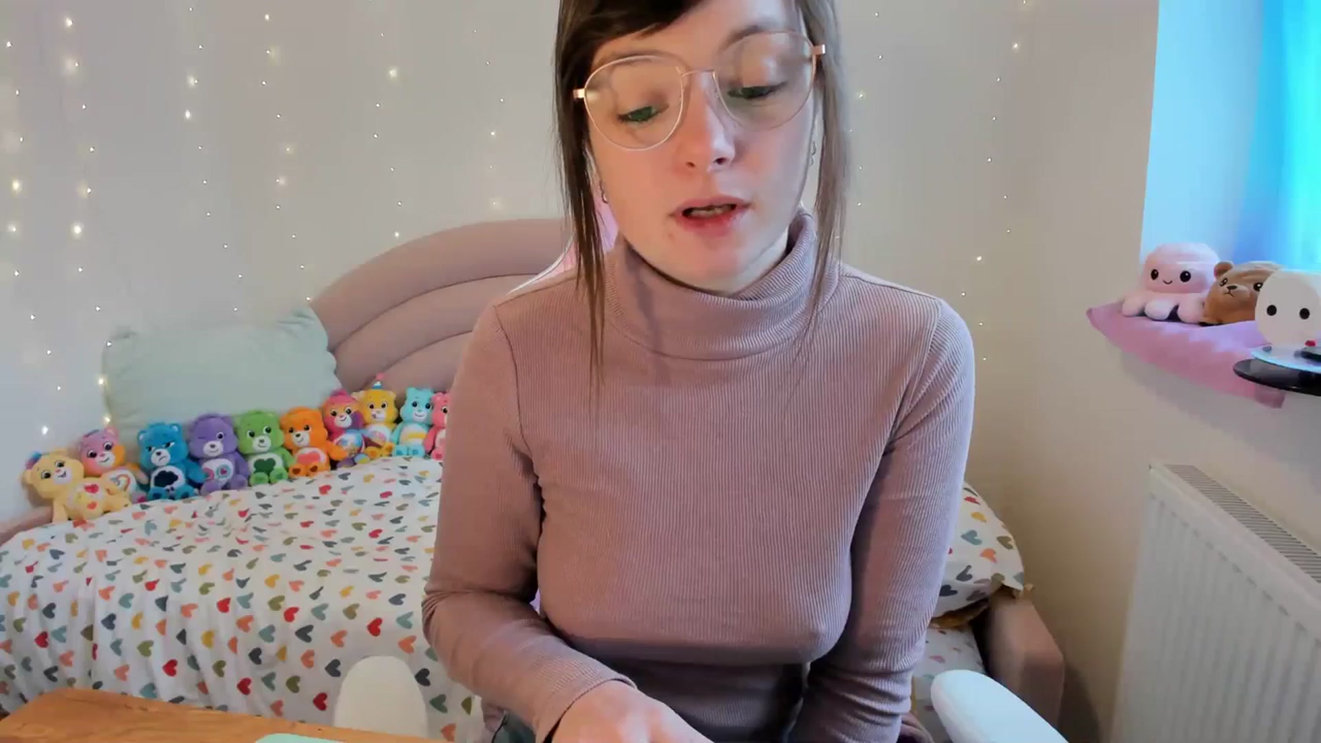 Gallery image thumbnail from JessieBear_'s myfreecams stream on, 01/05/2024, 13:24 image 18 of 20