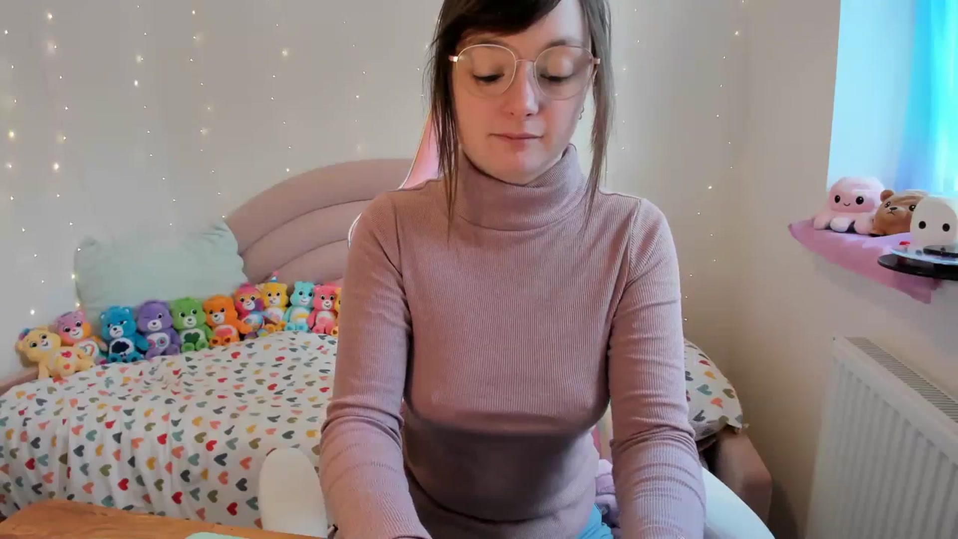 Gallery image thumbnail from JessieBear_'s myfreecams stream on, 01/05/2024, 13:24 image 7 of 20