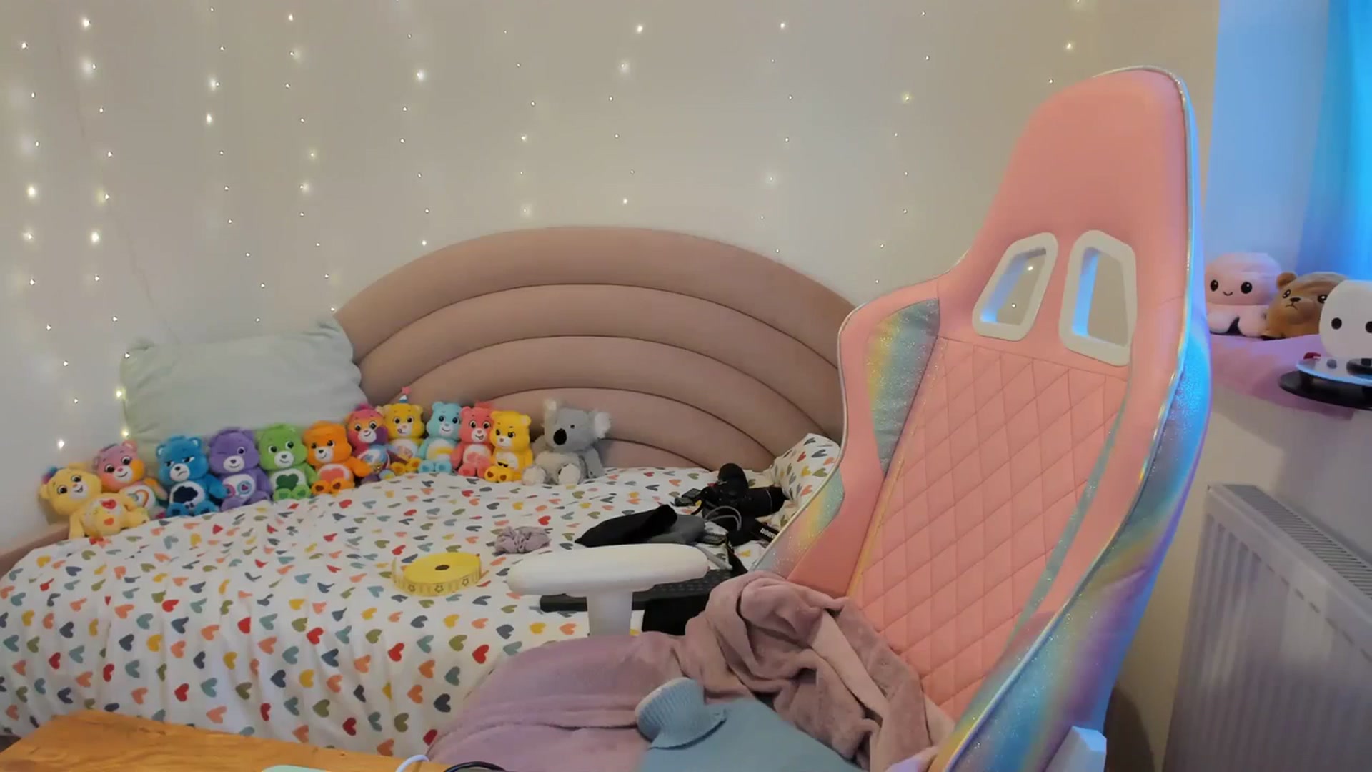Gallery image thumbnail from JessieBear_'s myfreecams stream on, 01/08/2024, 16:52 image 8 of 20