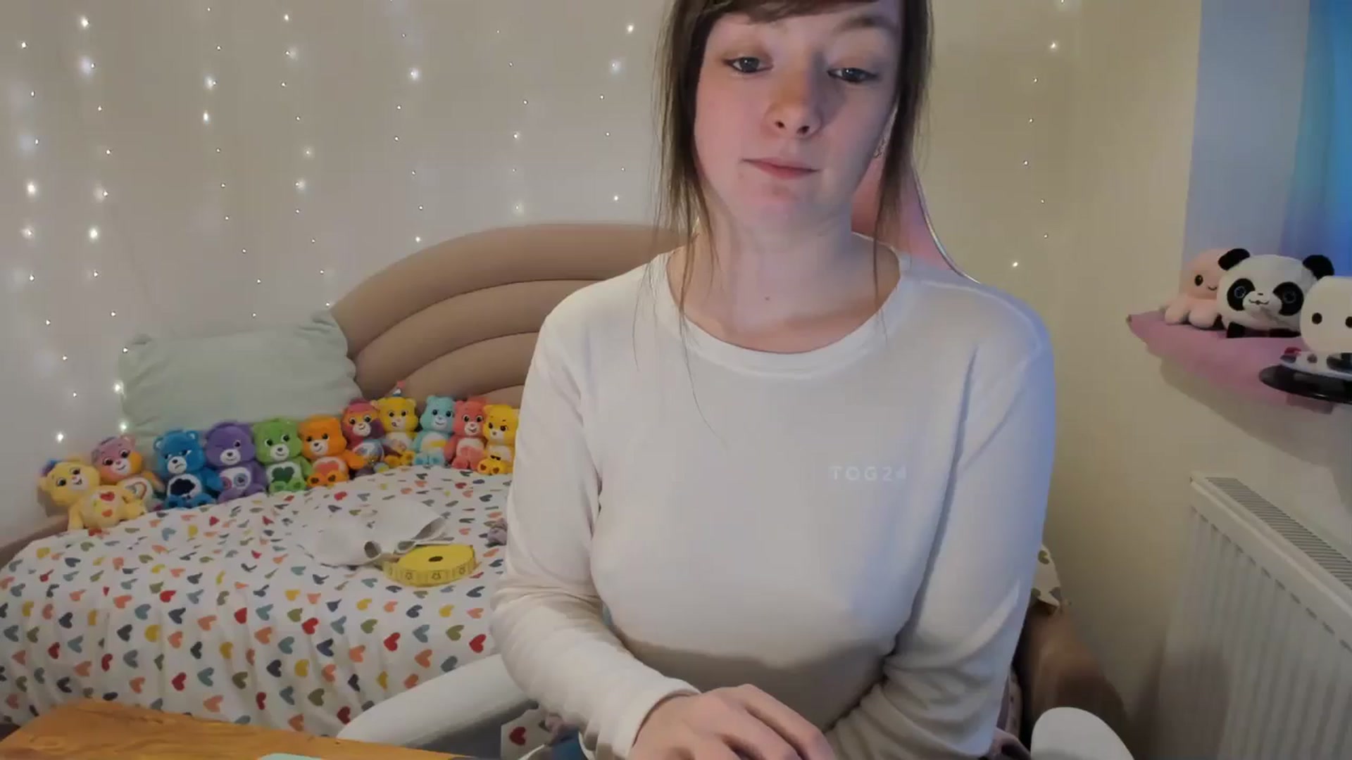 Gallery image thumbnail from JessieBear_'s myfreecams stream on, 01/08/2024, 16:52 image 16 of 20