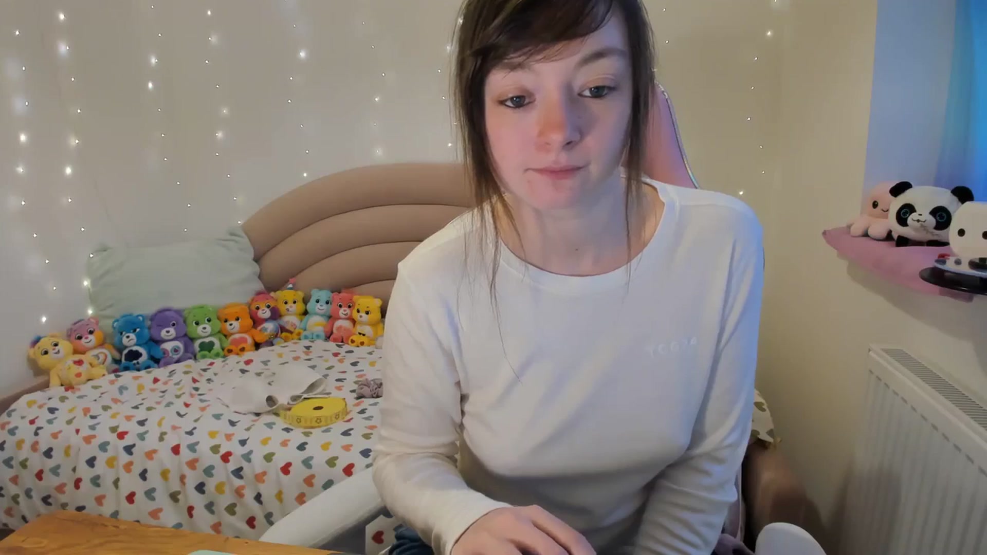 Gallery image thumbnail from JessieBear_'s myfreecams stream on, 01/08/2024, 16:52 image 15 of 20
