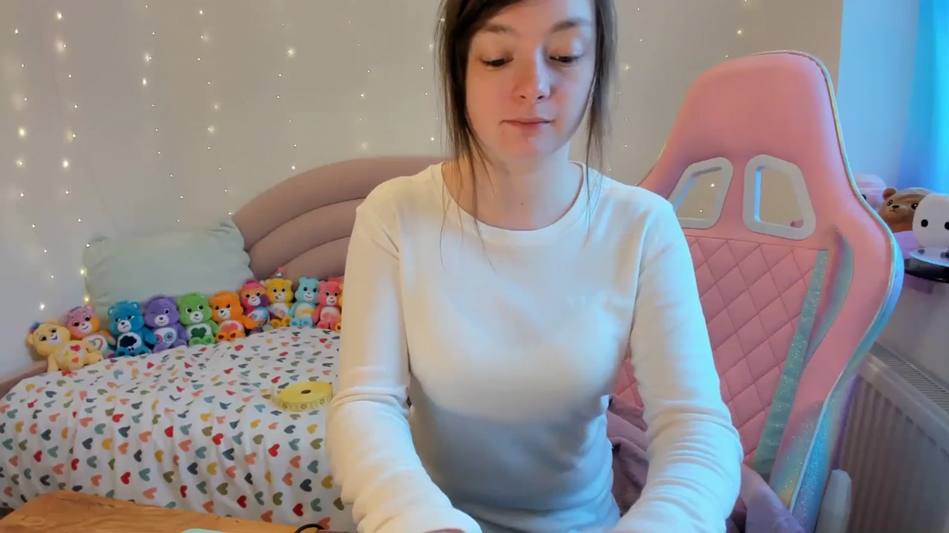 Gallery image thumbnail from JessieBear_'s myfreecams stream on, 01/08/2024, 16:52 image 3 of 20