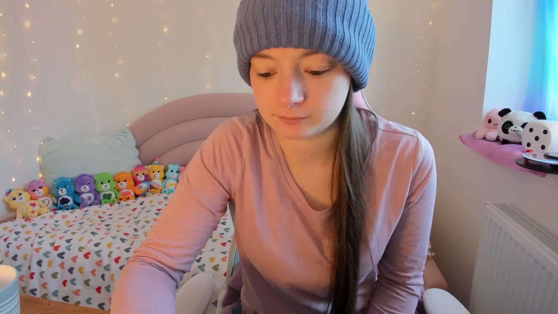 Gallery image thumbnail from JessieBear_'s myfreecams stream on, 01/09/2024, 14:09 image 14 of 20