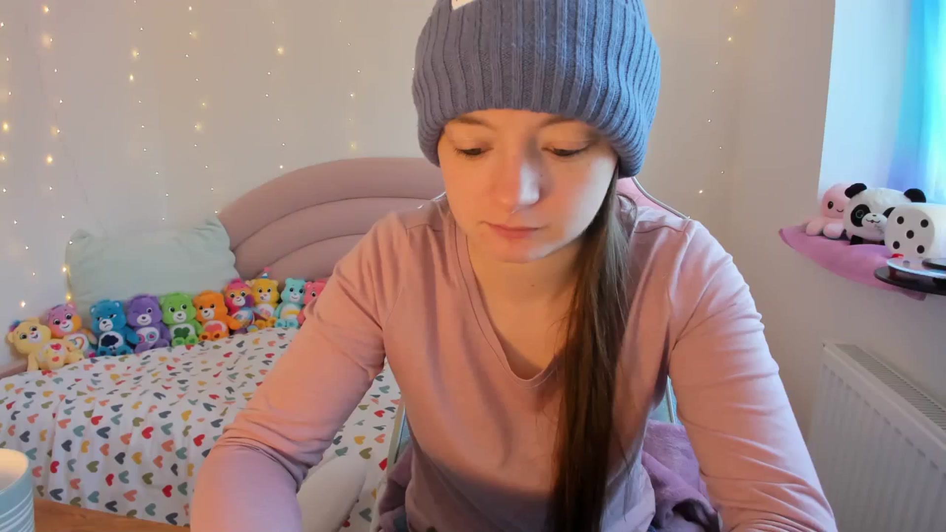 Gallery image thumbnail from JessieBear_'s myfreecams stream on, 01/09/2024, 14:09 image 12 of 20