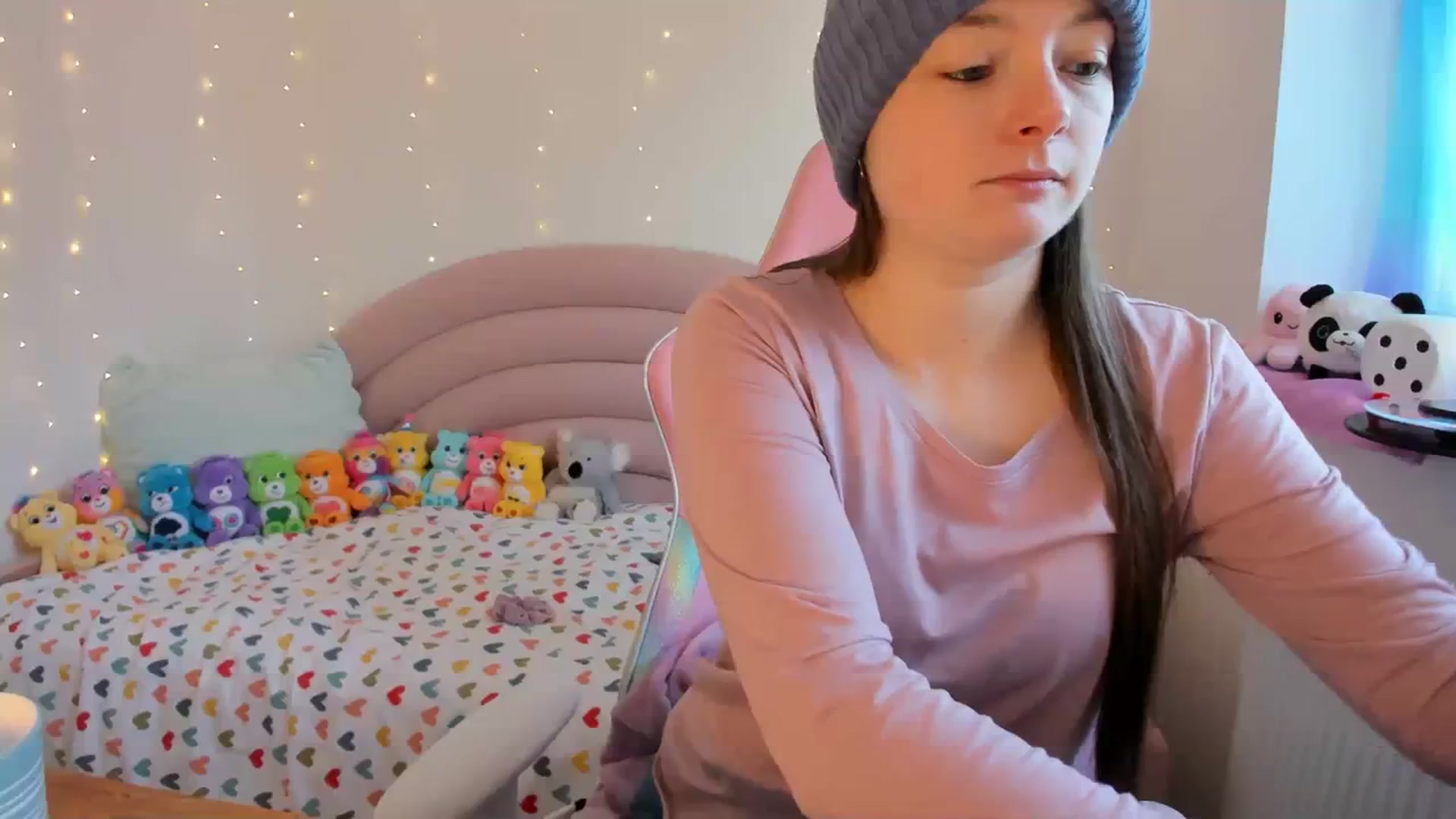 Gallery image thumbnail from JessieBear_'s myfreecams stream on, 01/09/2024, 14:09 image 20 of 20