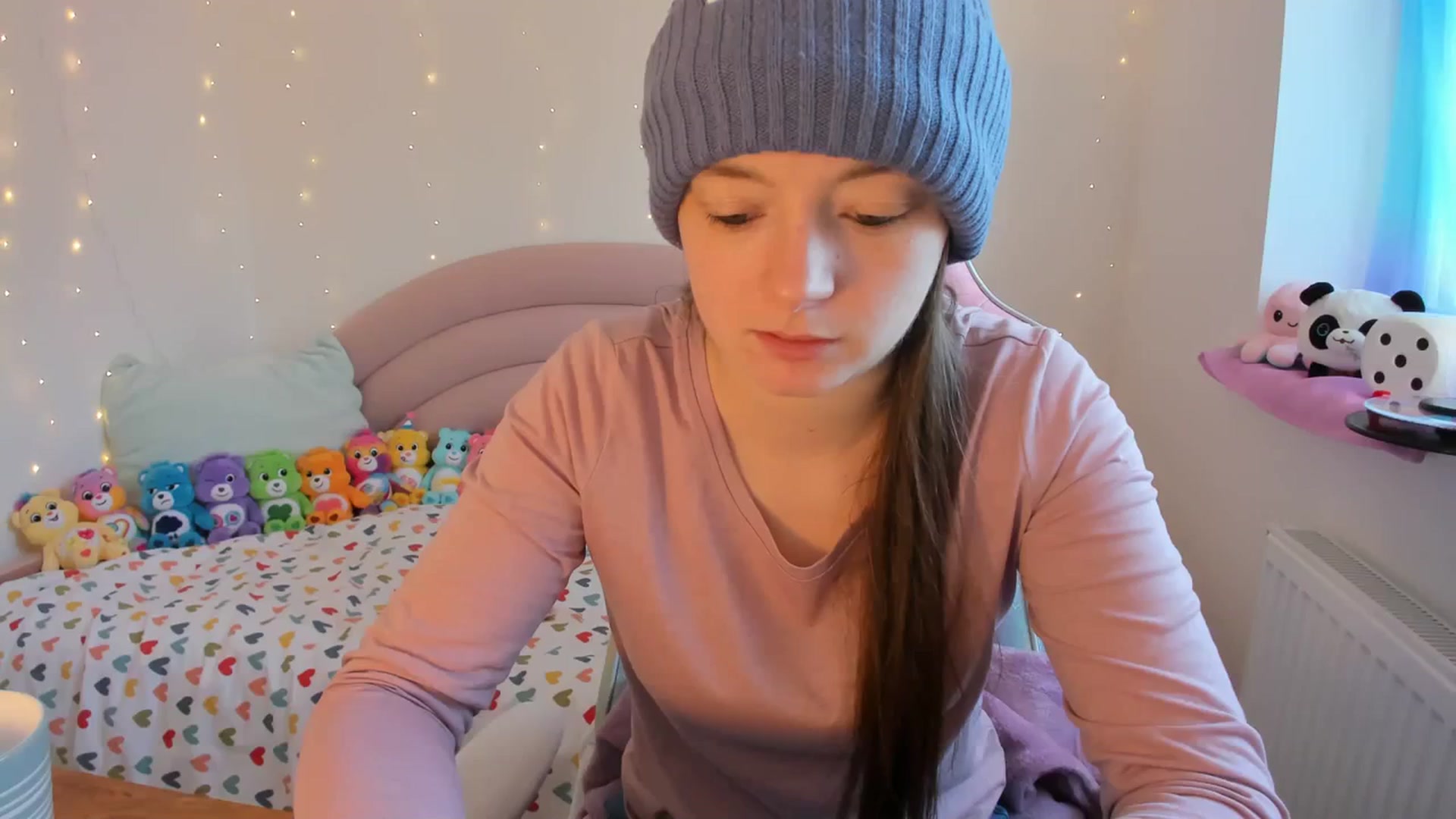 Gallery image thumbnail from JessieBear_'s myfreecams stream on, 01/09/2024, 14:09 image 9 of 20