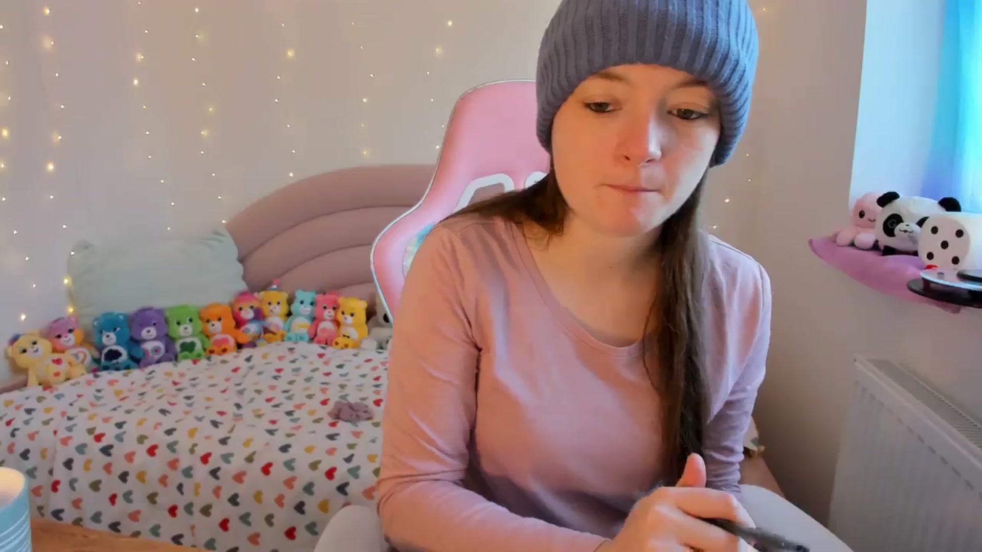 Gallery image thumbnail from JessieBear_'s myfreecams stream on, 01/09/2024, 14:49 image 4 of 20