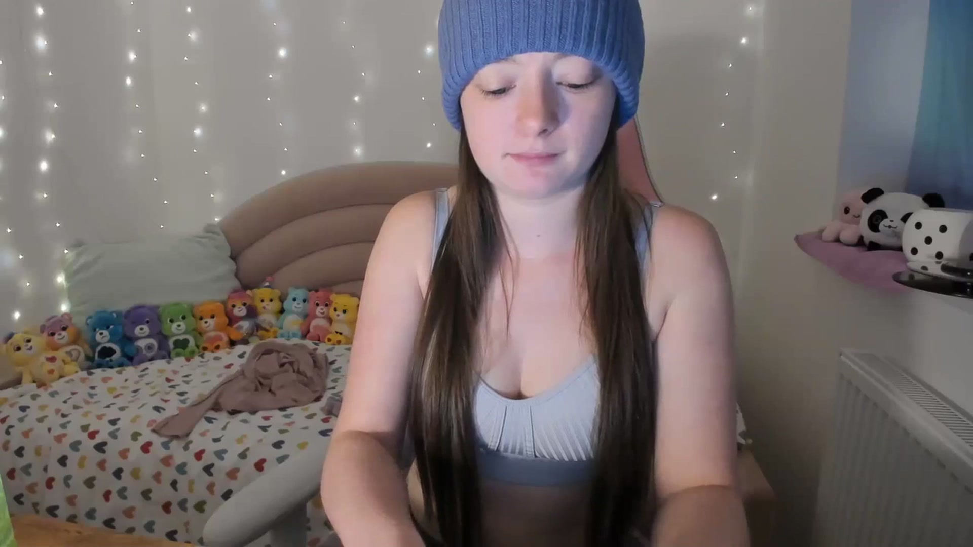 Gallery image thumbnail from JessieBear_'s myfreecams stream on, 01/09/2024, 17:39 image 6 of 20
