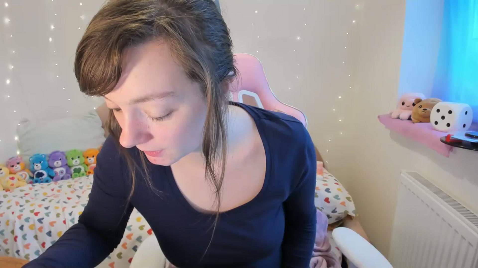 Gallery image thumbnail from JessieBear_'s myfreecams stream on, 01/12/2024, 15:33 image 3 of 20