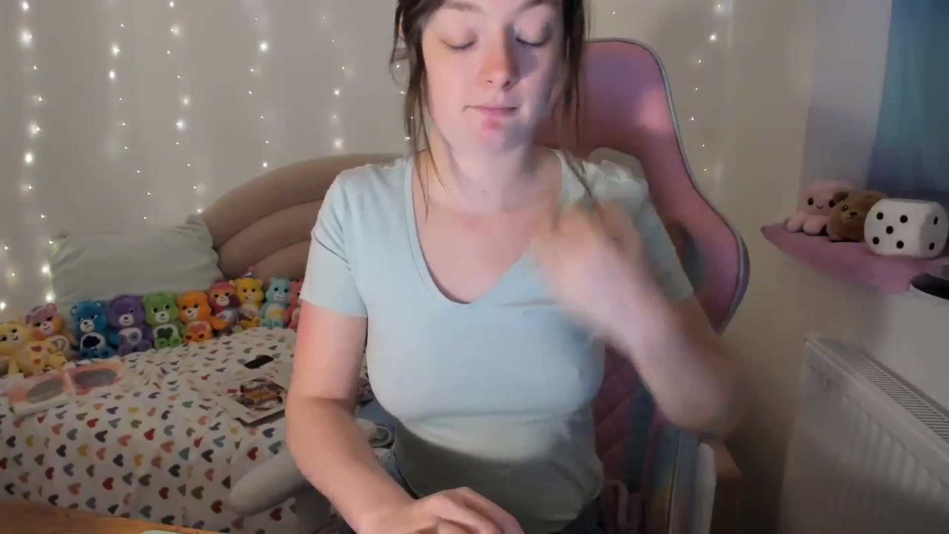 Gallery image thumbnail from JessieBear_'s myfreecams stream on, 01/12/2024, 17:55 image 16 of 20