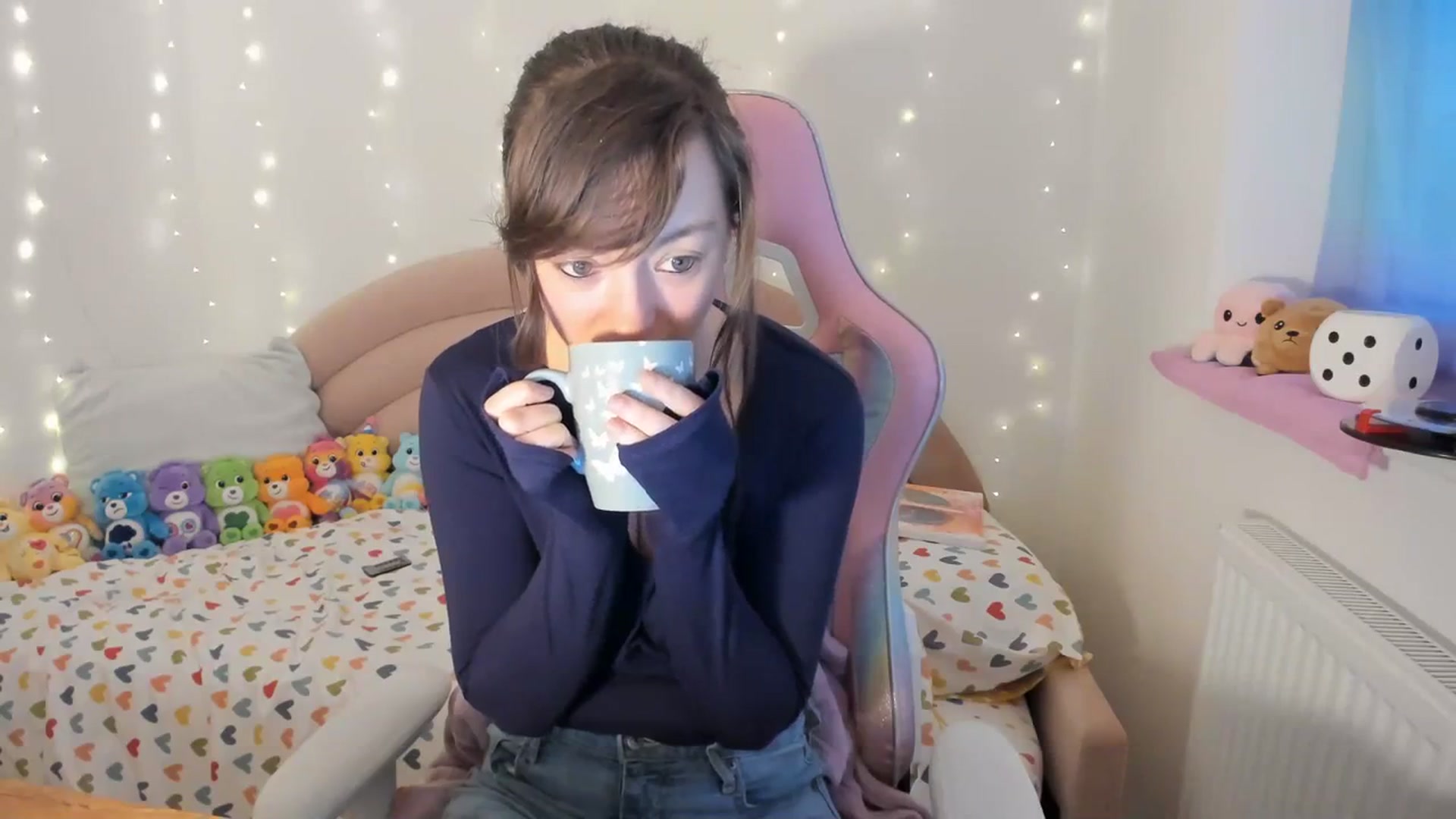 Gallery image thumbnail from JessieBear_'s myfreecams stream on, 01/12/2024, 17:55 image 4 of 20