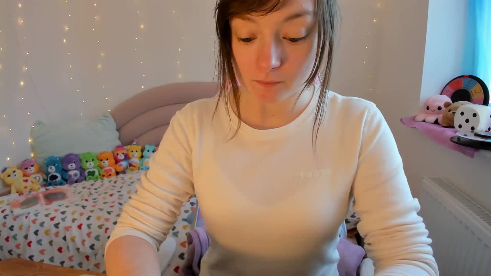 Gallery image thumbnail from JessieBear_'s myfreecams stream on, 01/15/2024, 14:16 image 20 of 20