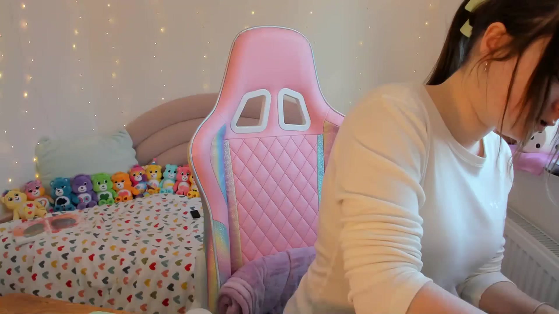 Gallery image thumbnail from JessieBear_'s myfreecams stream on, 01/15/2024, 14:16 image 11 of 20