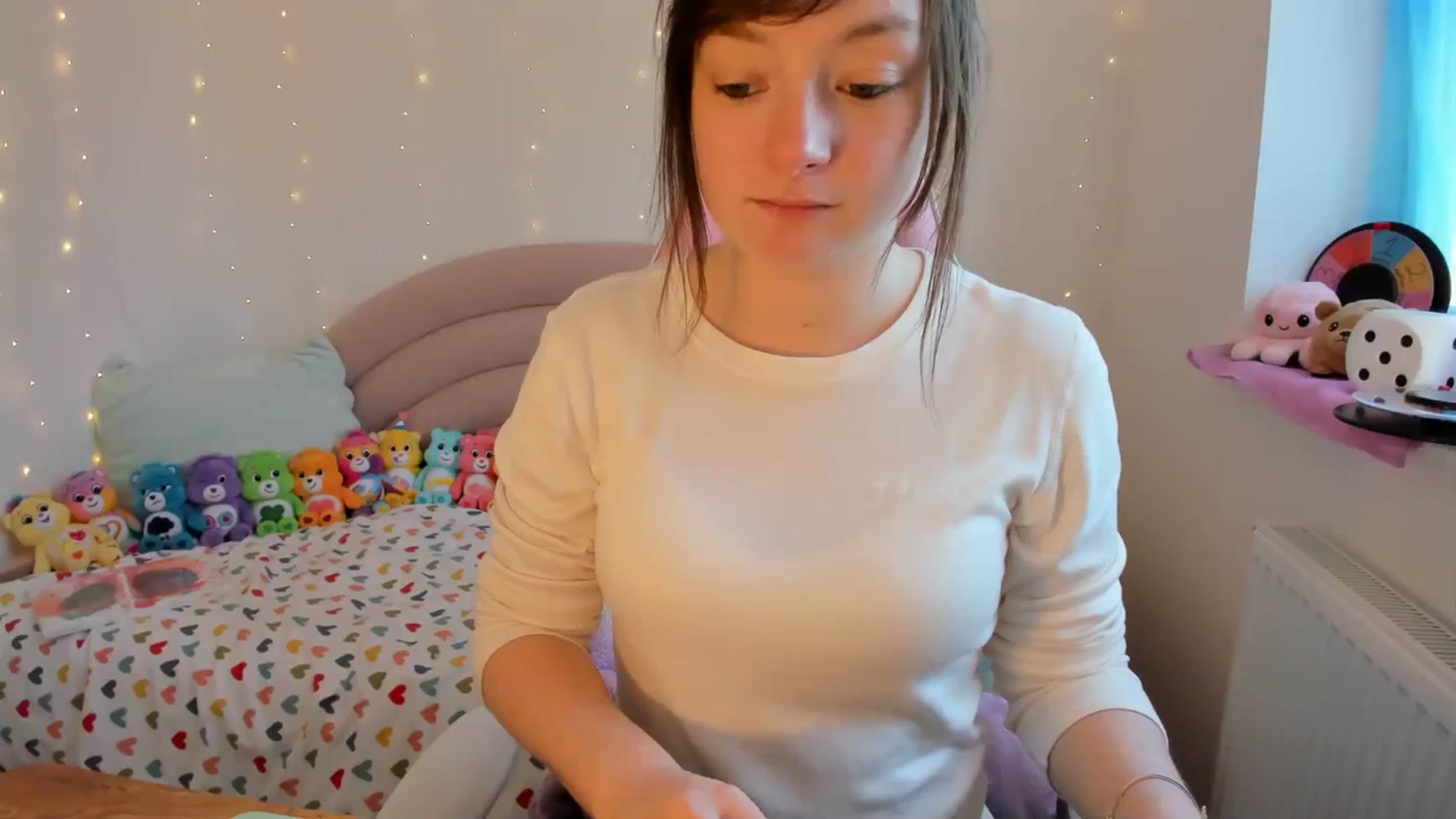 Gallery image thumbnail from JessieBear_'s myfreecams stream on, 01/15/2024, 14:16 image 18 of 20