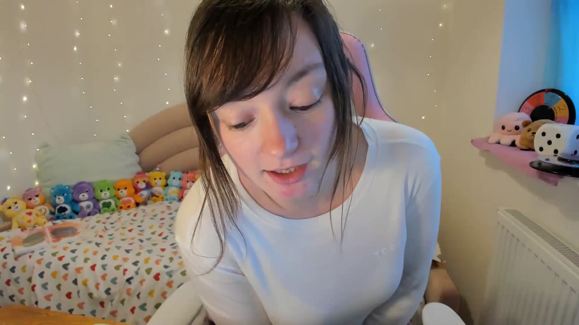 Gallery image thumbnail from JessieBear_'s myfreecams stream on, 01/15/2024, 16:35 image 6 of 20