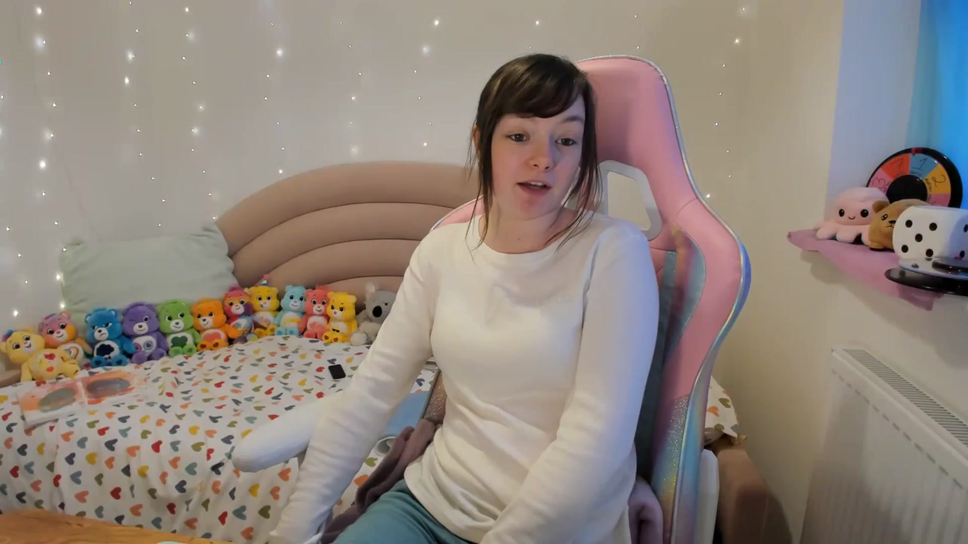 Gallery image thumbnail from JessieBear_'s myfreecams stream on, 01/15/2024, 16:35 image 12 of 20