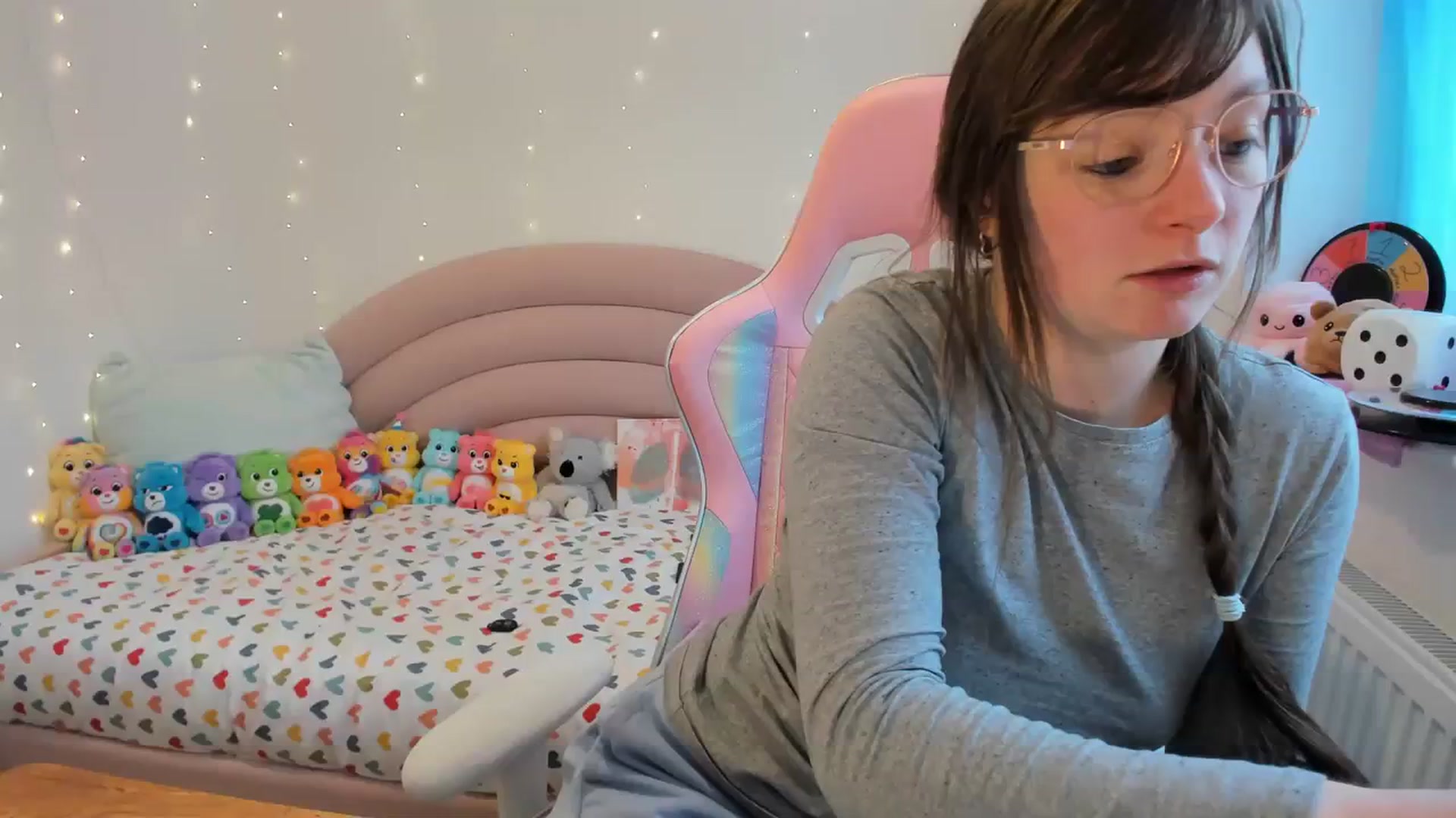Gallery image thumbnail from JessieBear_'s myfreecams stream on, 01/16/2024, 15:56 image 6 of 20