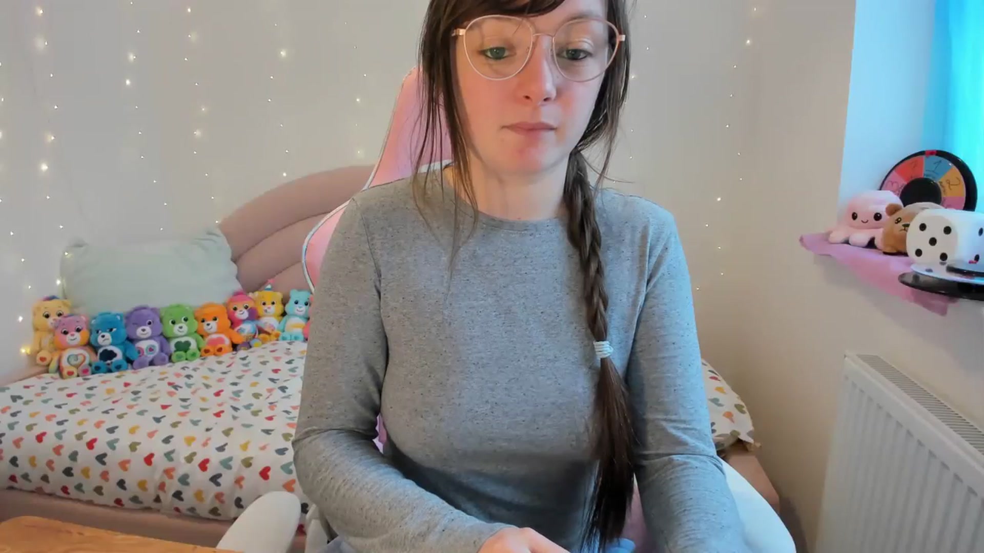 Gallery image thumbnail from JessieBear_'s myfreecams stream on, 01/16/2024, 15:56 image 4 of 20