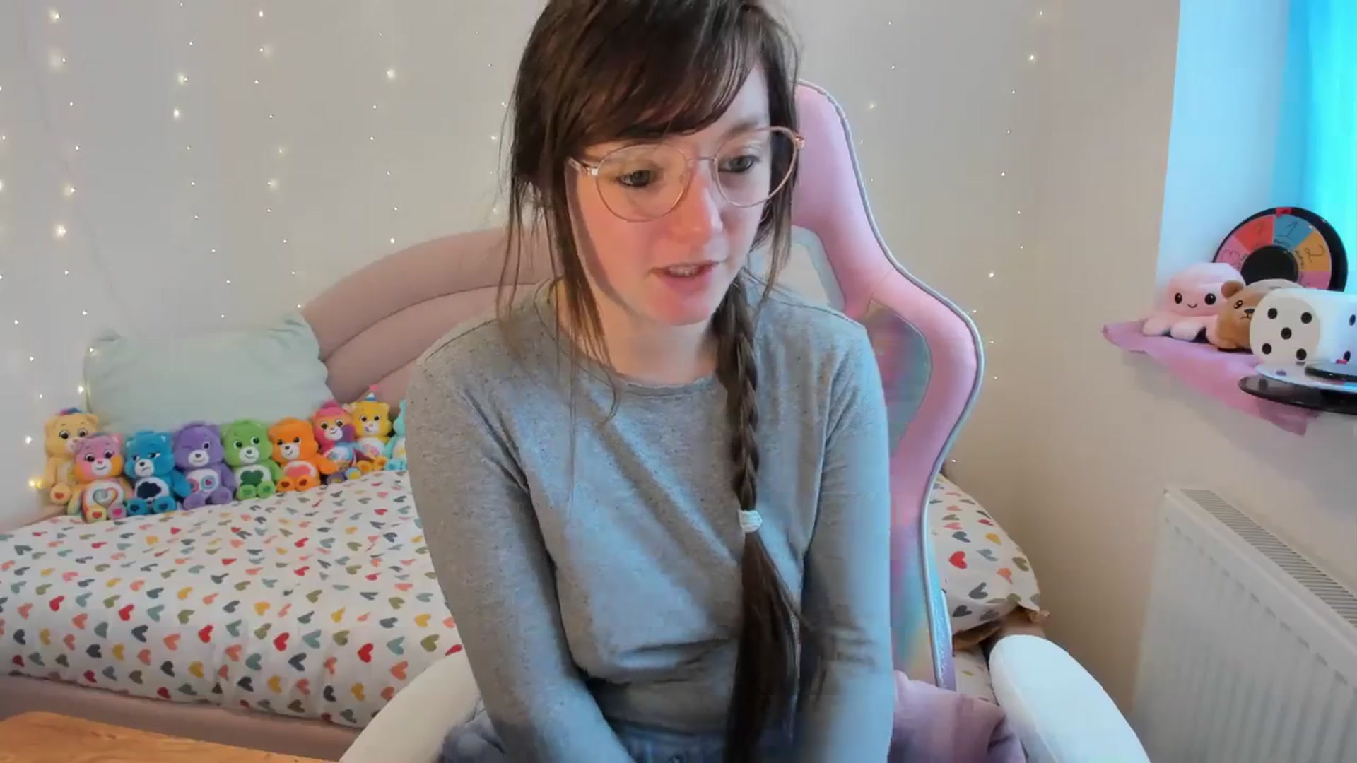 Gallery image thumbnail from JessieBear_'s myfreecams stream on, 01/16/2024, 15:56 image 2 of 20