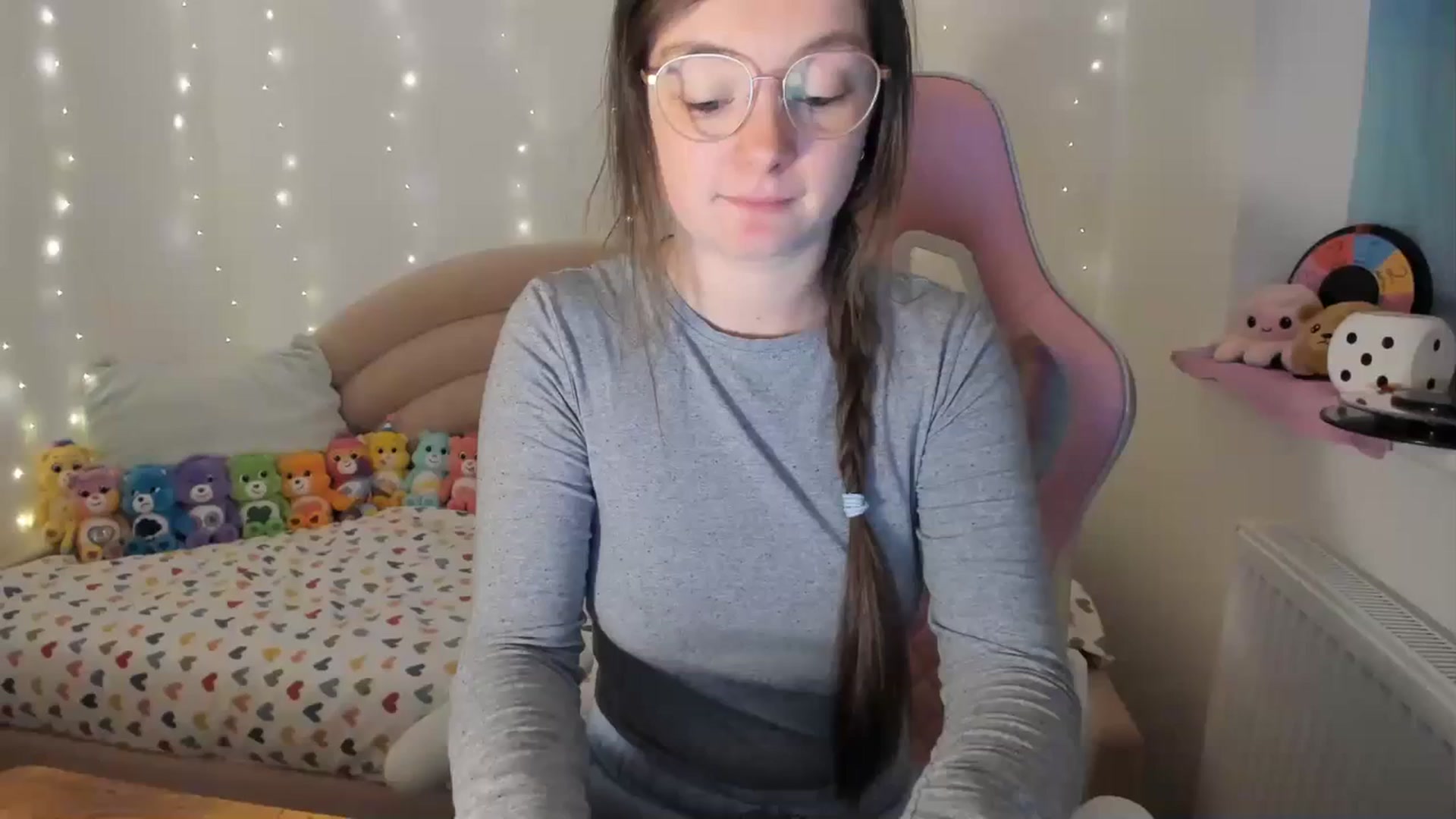 Gallery image thumbnail from JessieBear_'s myfreecams stream on, 01/16/2024, 18:02 image 1 of 20