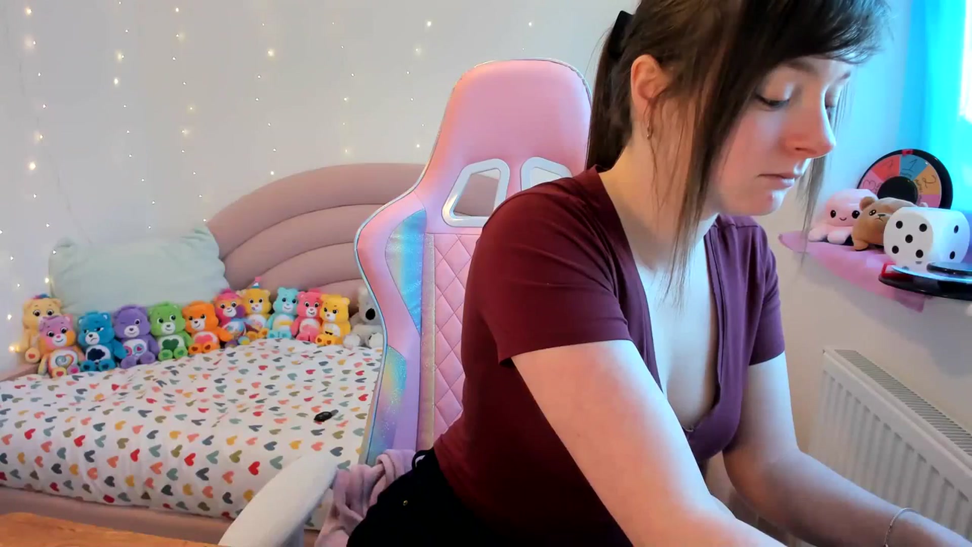 Gallery image thumbnail from JessieBear_'s myfreecams stream on, 01/18/2024, 15:03 image 10 of 20