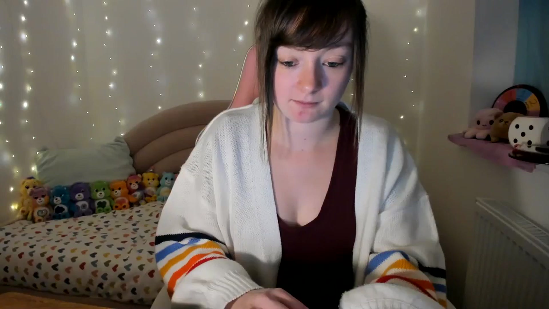 Gallery image thumbnail from JessieBear_'s myfreecams stream on, 01/18/2024, 18:00 image 18 of 20