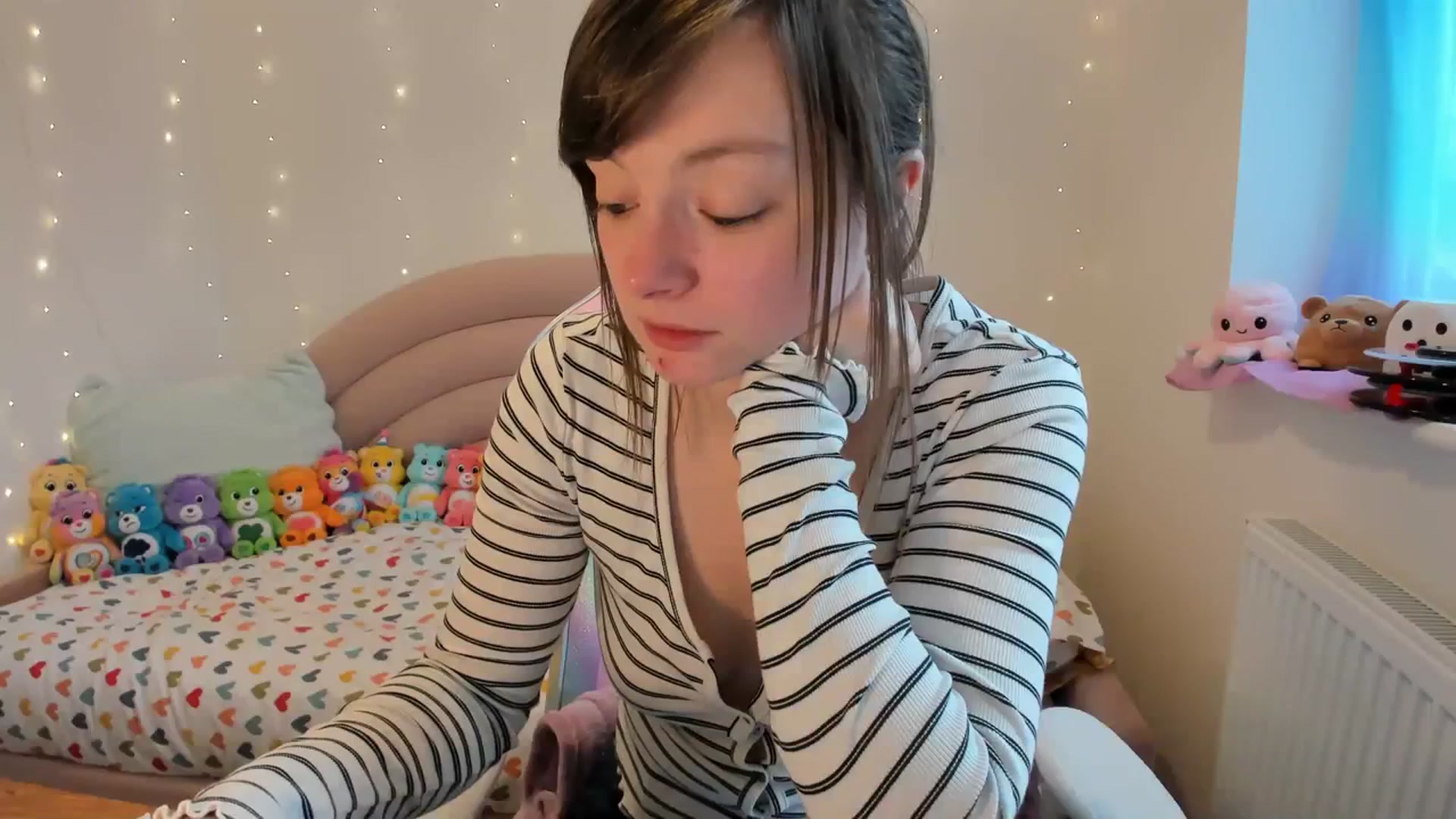 Gallery image thumbnail from JessieBear_'s myfreecams stream on, 01/20/2024, 11:50 image 6 of 20