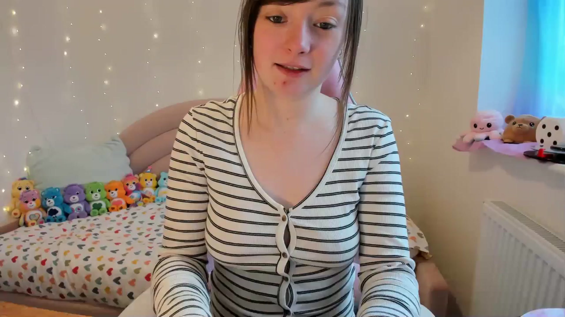 Gallery image thumbnail from JessieBear_'s myfreecams stream on, 01/20/2024, 11:50 image 1 of 20