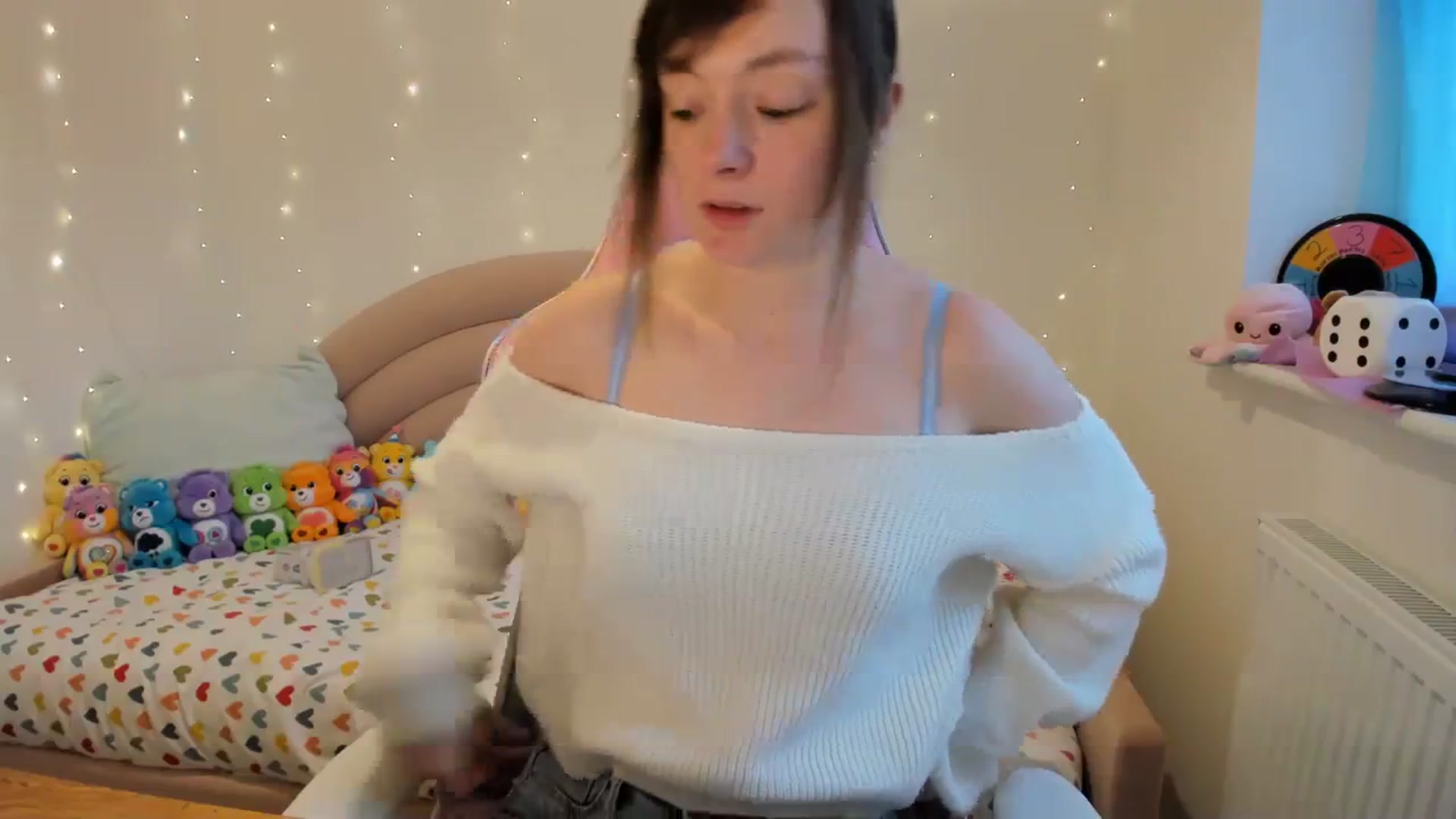 Gallery image thumbnail from JessieBear_'s myfreecams stream on, 01/23/2024, 14:21 image 12 of 20