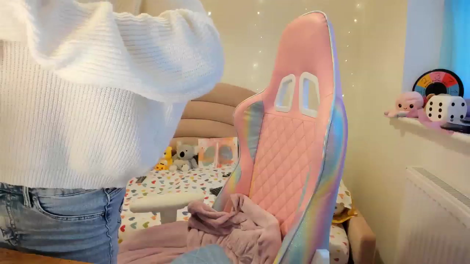 Gallery image thumbnail from JessieBear_'s myfreecams stream on, 01/23/2024, 15:50 image 11 of 20