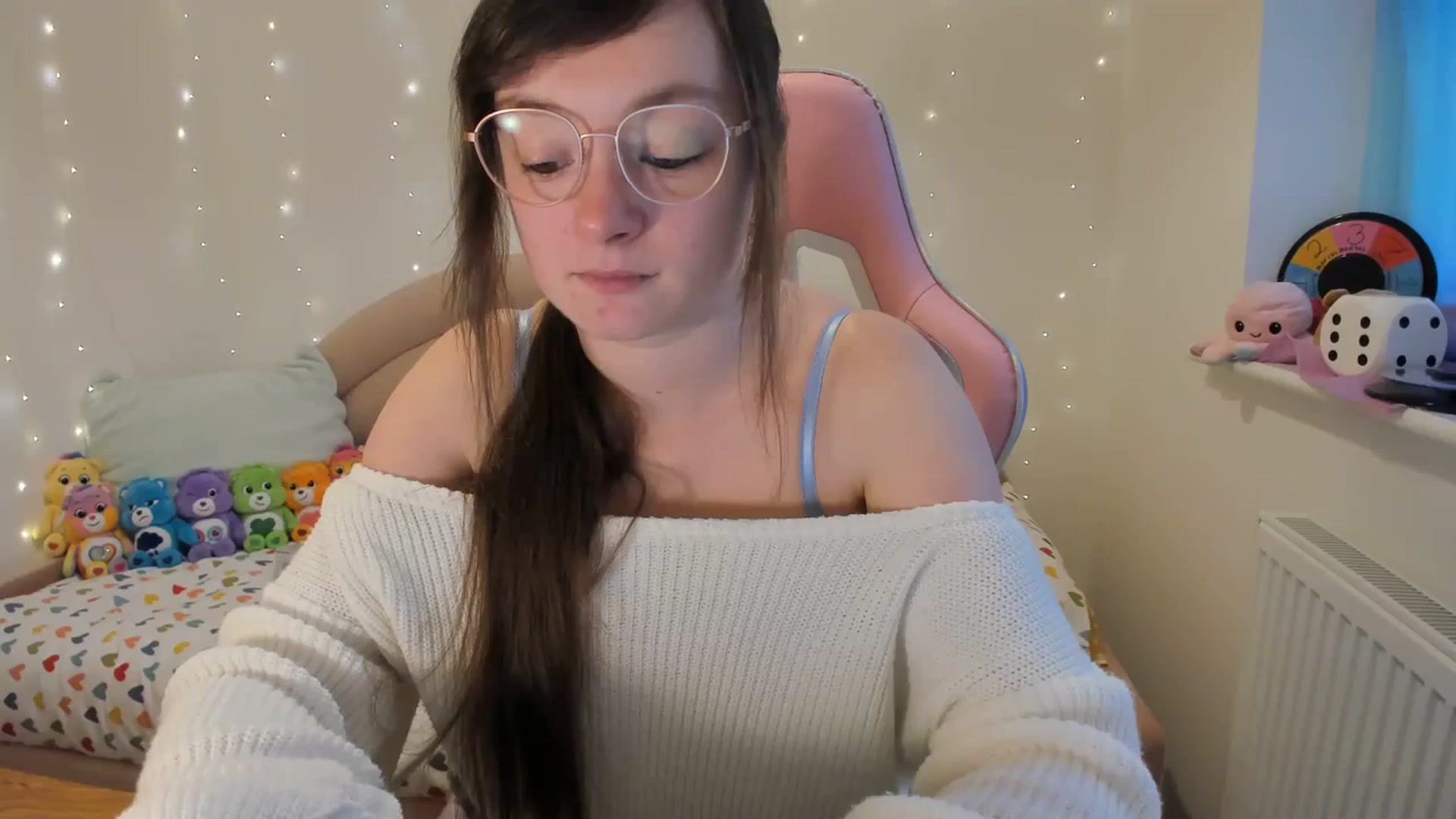Gallery image thumbnail from JessieBear_'s myfreecams stream on, 01/23/2024, 15:50 image 10 of 20