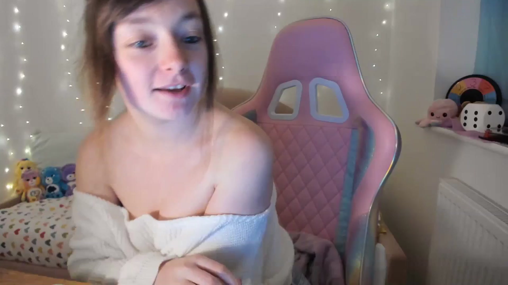 Gallery image thumbnail from JessieBear_'s myfreecams stream on, 01/23/2024, 17:54 image 19 of 20