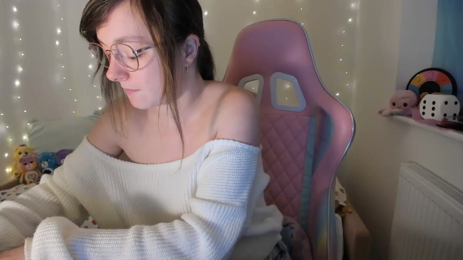 Gallery image thumbnail from JessieBear_'s myfreecams stream on, 01/23/2024, 17:54 image 9 of 20
