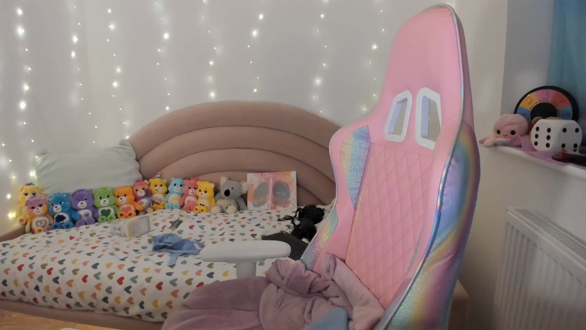 Gallery image thumbnail from JessieBear_'s myfreecams stream on, 01/23/2024, 17:54 image 16 of 20