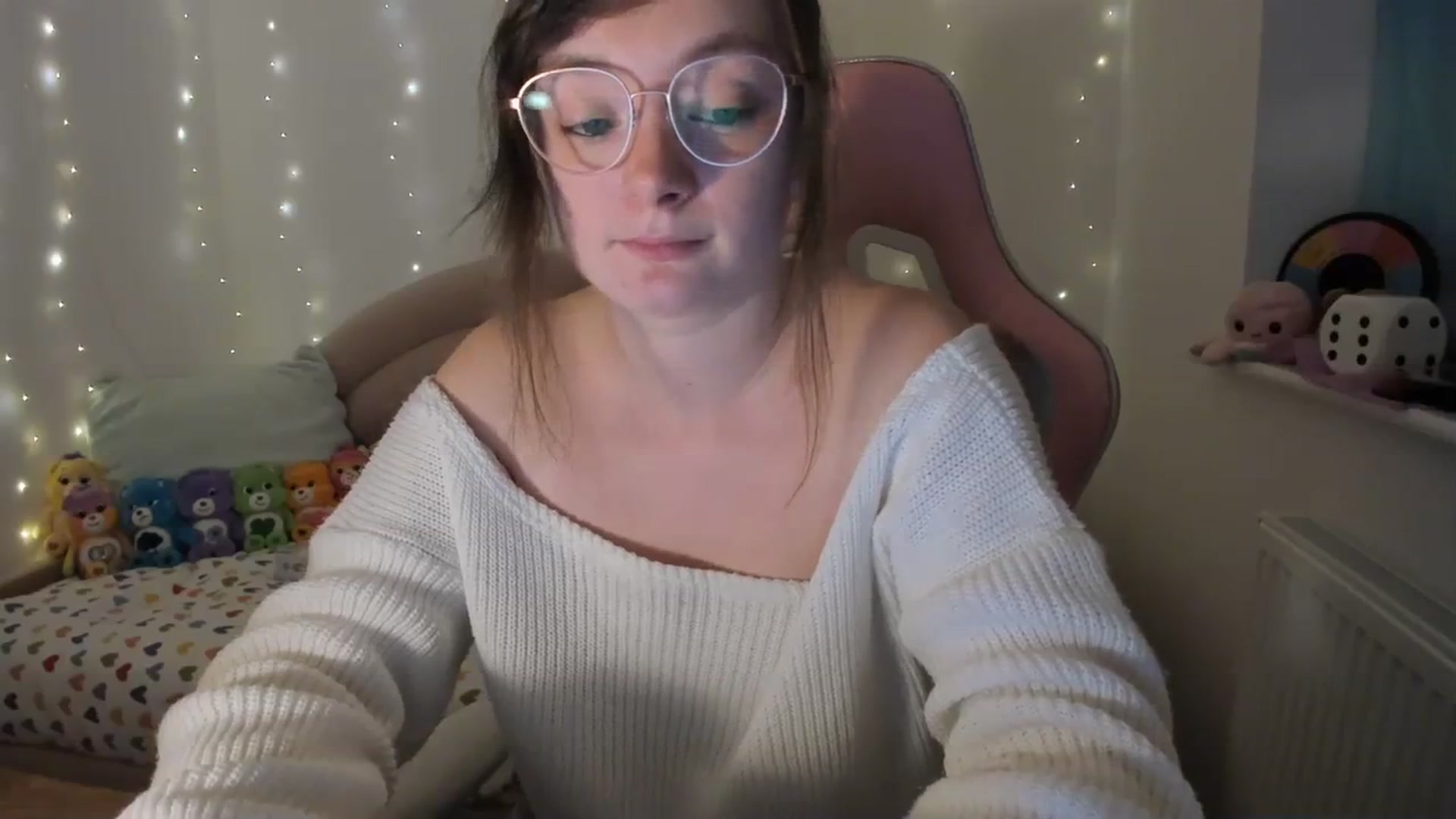 Gallery image thumbnail from JessieBear_'s myfreecams stream on, 01/23/2024, 17:54 image 14 of 20