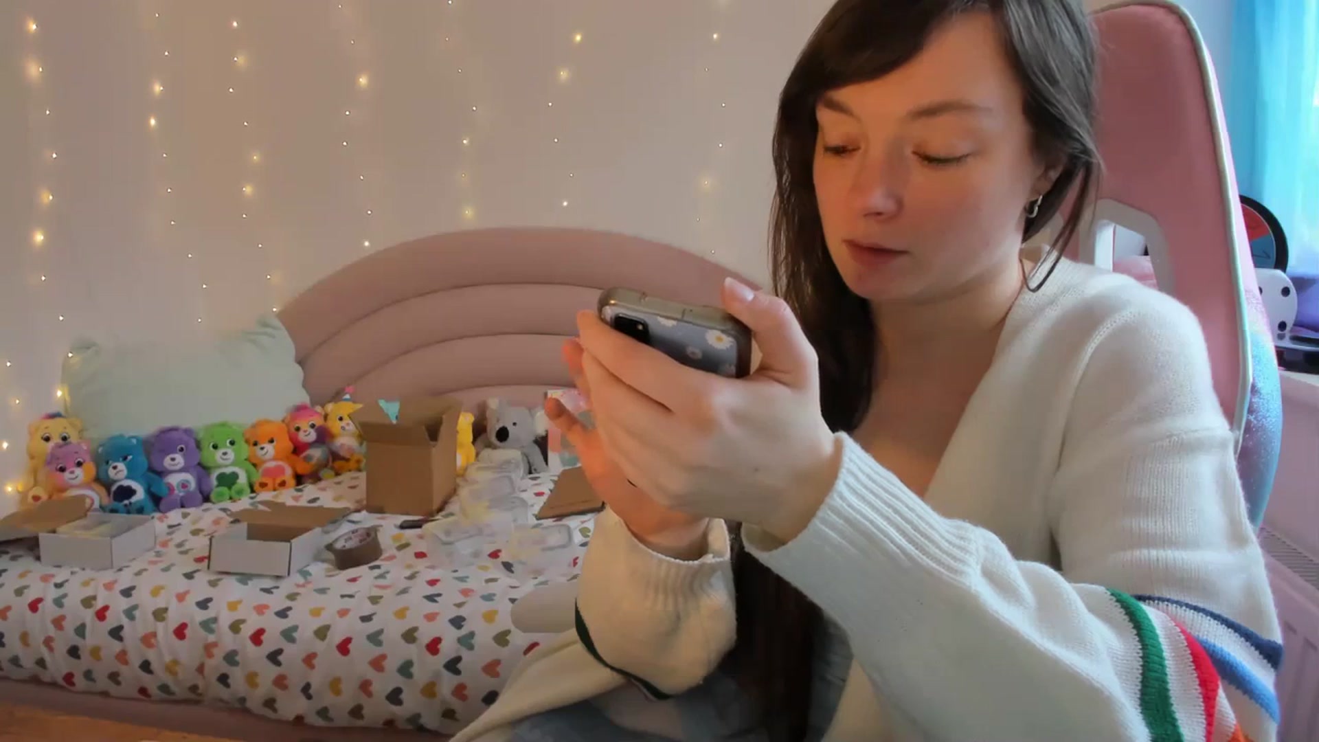 Gallery image thumbnail from JessieBear_'s myfreecams stream on, 01/25/2024, 15:16 image 12 of 20