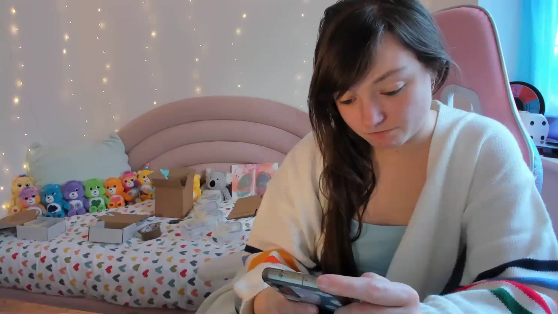 Gallery image thumbnail from JessieBear_'s myfreecams stream on, 01/25/2024, 15:16 image 8 of 20