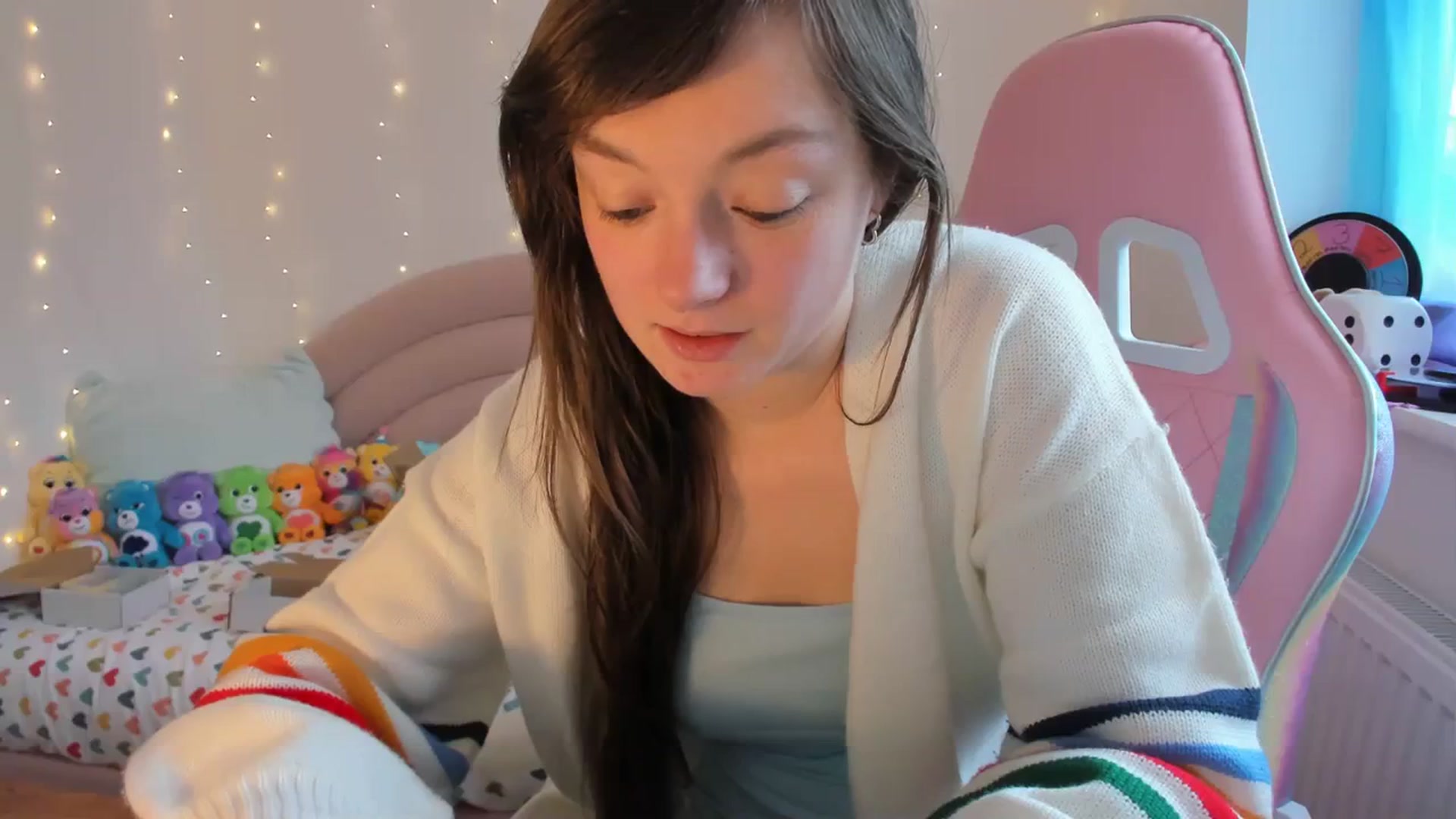 Gallery image thumbnail from JessieBear_'s myfreecams stream on, 01/25/2024, 15:16 image 16 of 20
