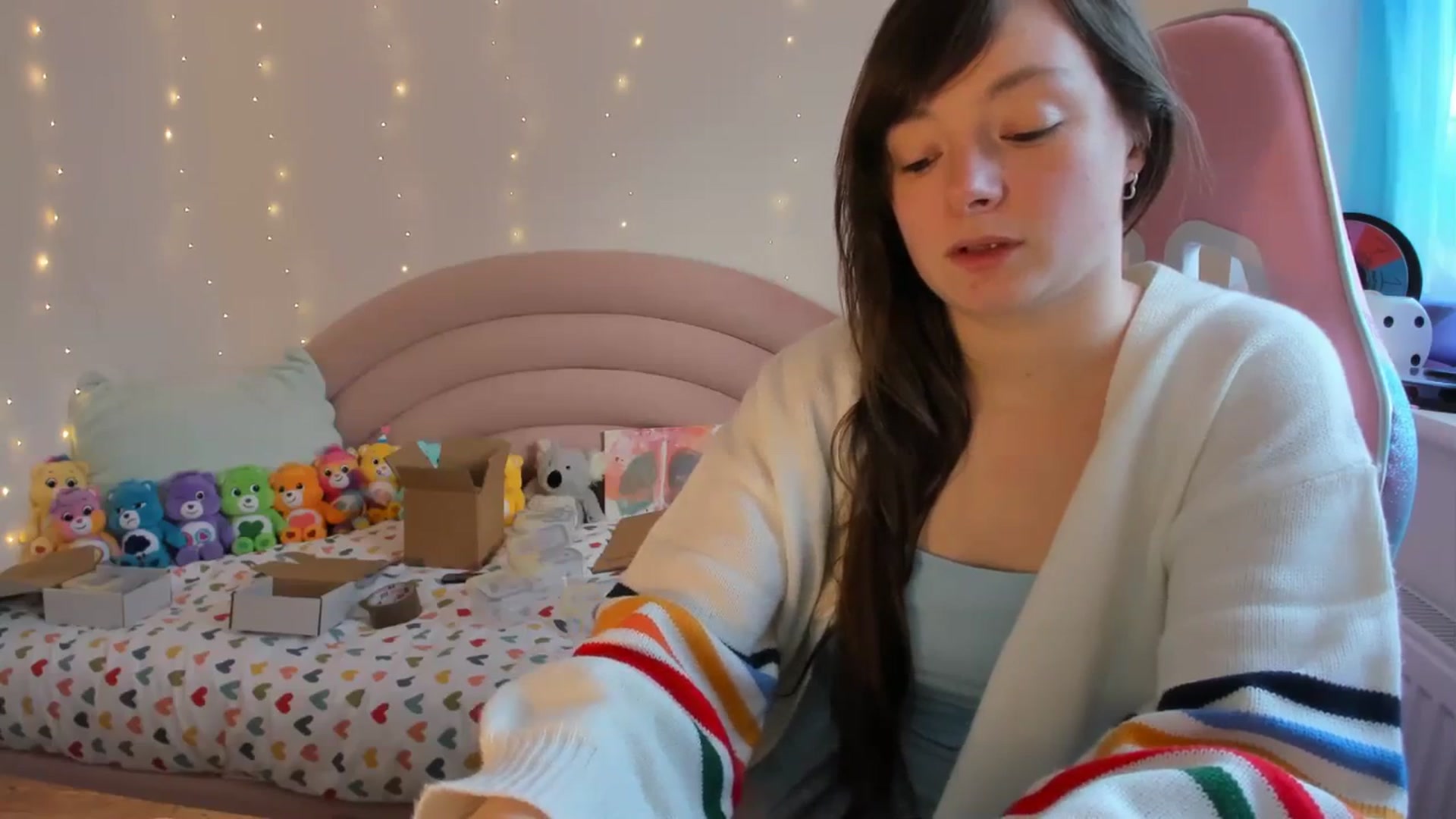 Gallery image thumbnail from JessieBear_'s myfreecams stream on, 01/25/2024, 15:16 image 7 of 20