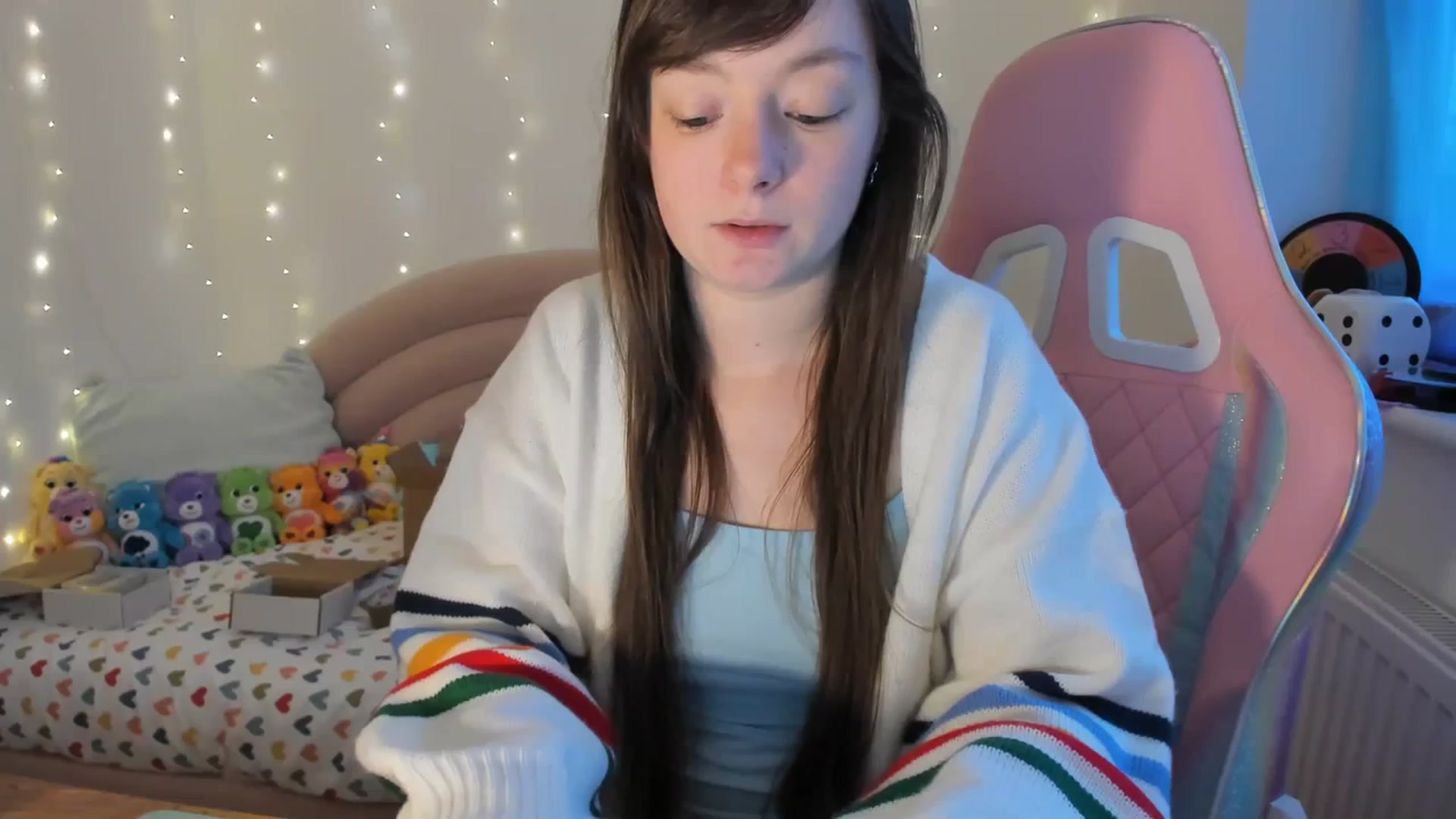 Gallery image thumbnail from JessieBear_'s myfreecams stream on, 01/25/2024, 18:14 image 1 of 20