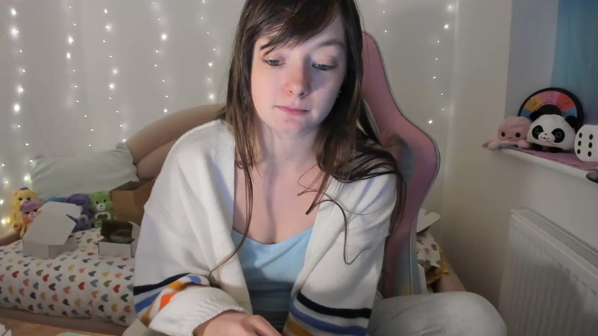 Gallery image thumbnail from JessieBear_'s myfreecams stream on, 01/25/2024, 18:14 image 18 of 20