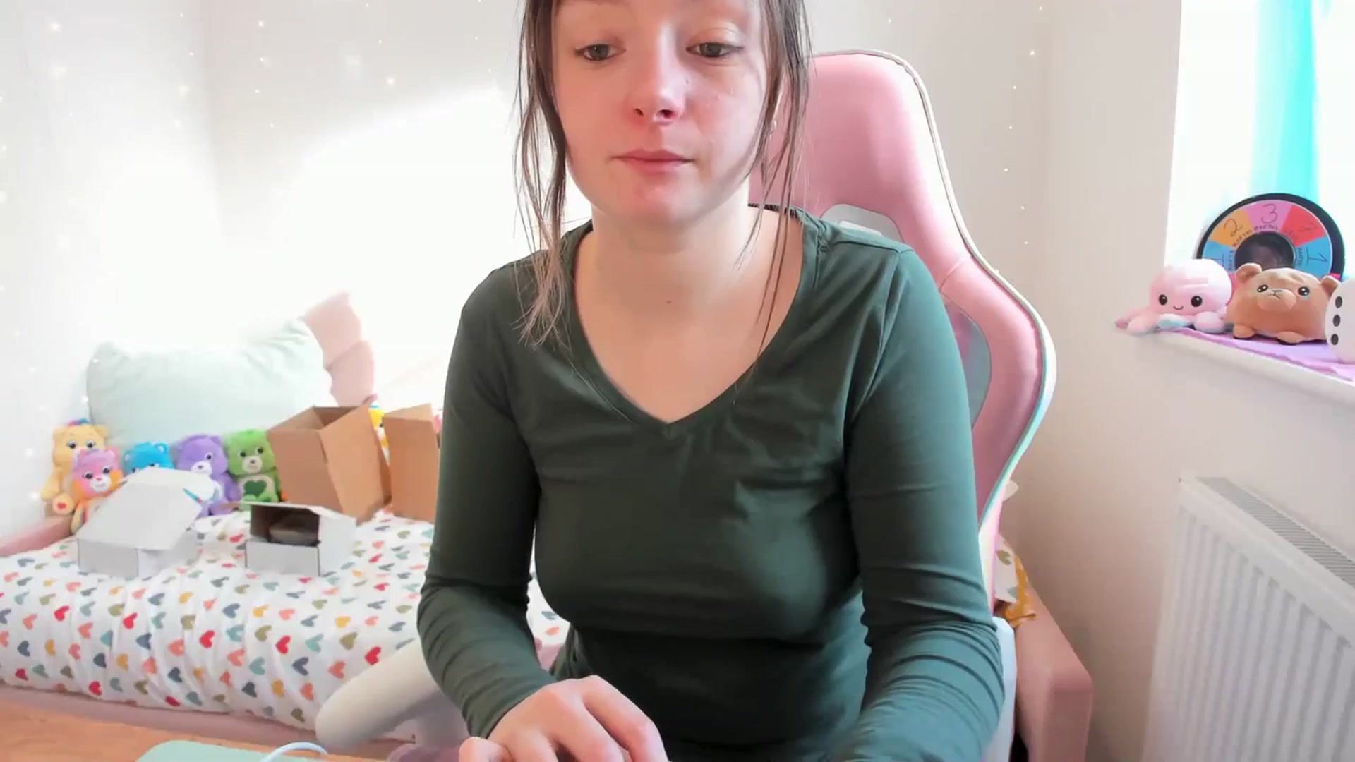 Gallery image thumbnail from JessieBear_'s myfreecams stream on, 01/26/2024, 11:02 image 11 of 20