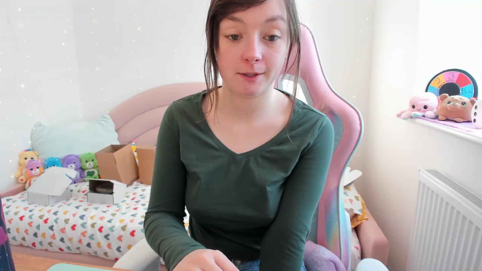 Gallery image thumbnail from JessieBear_'s myfreecams stream on, 01/26/2024, 12:08 image 15 of 20