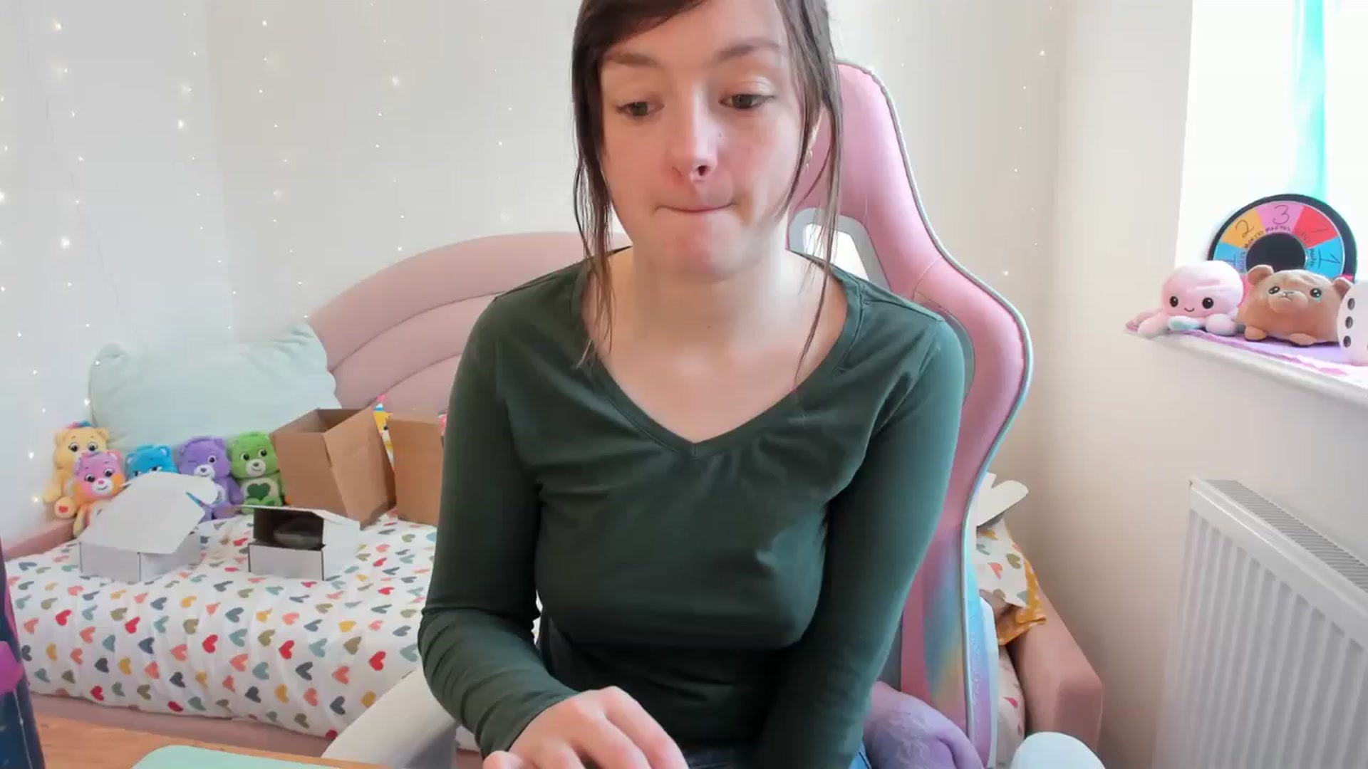 Gallery image thumbnail from JessieBear_'s myfreecams stream on, 01/26/2024, 12:08 image 16 of 20
